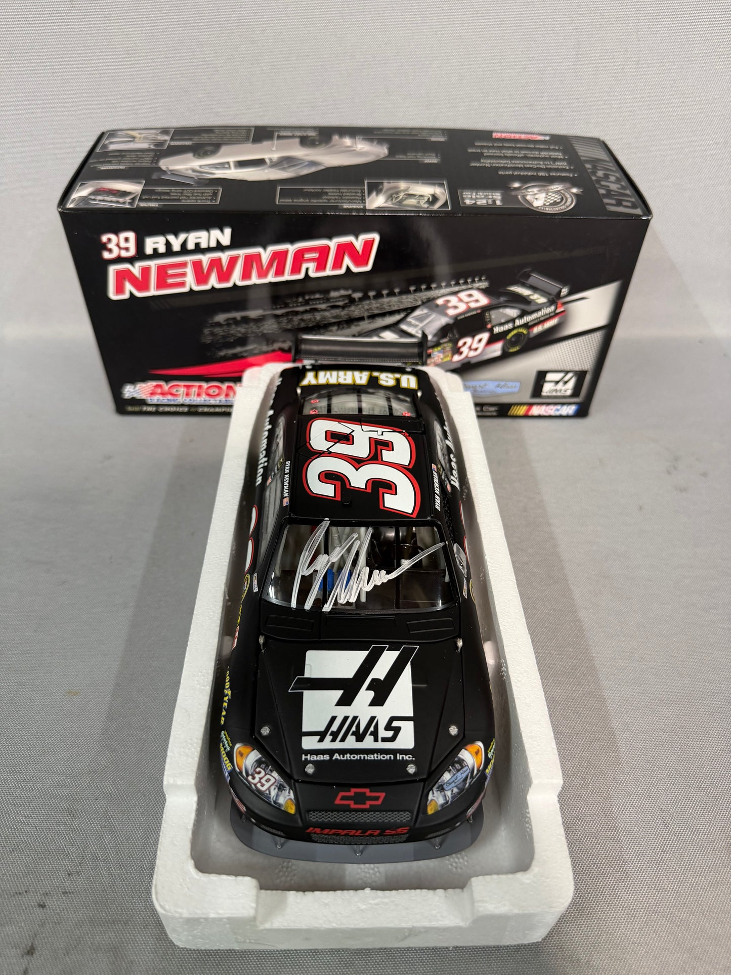 Ryan Newman #39 2009 Haas Automation Autographed Nascar Diecast