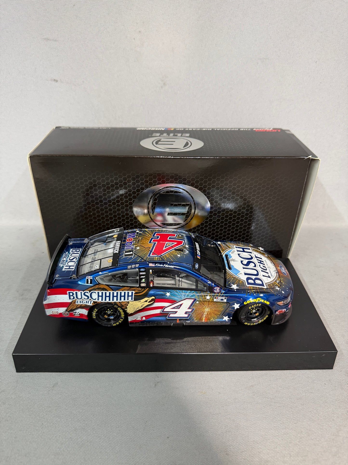 Kevin Harvick #4 2020 Indianapolis Win Busch Light Fireworks Elite Liquid Color Nascar Diecast