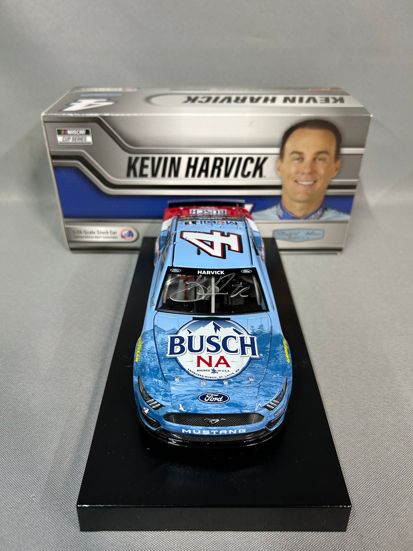 Kevin Harvick #4 2021 Autographed Busch NA Din 1 Nascar Diecast