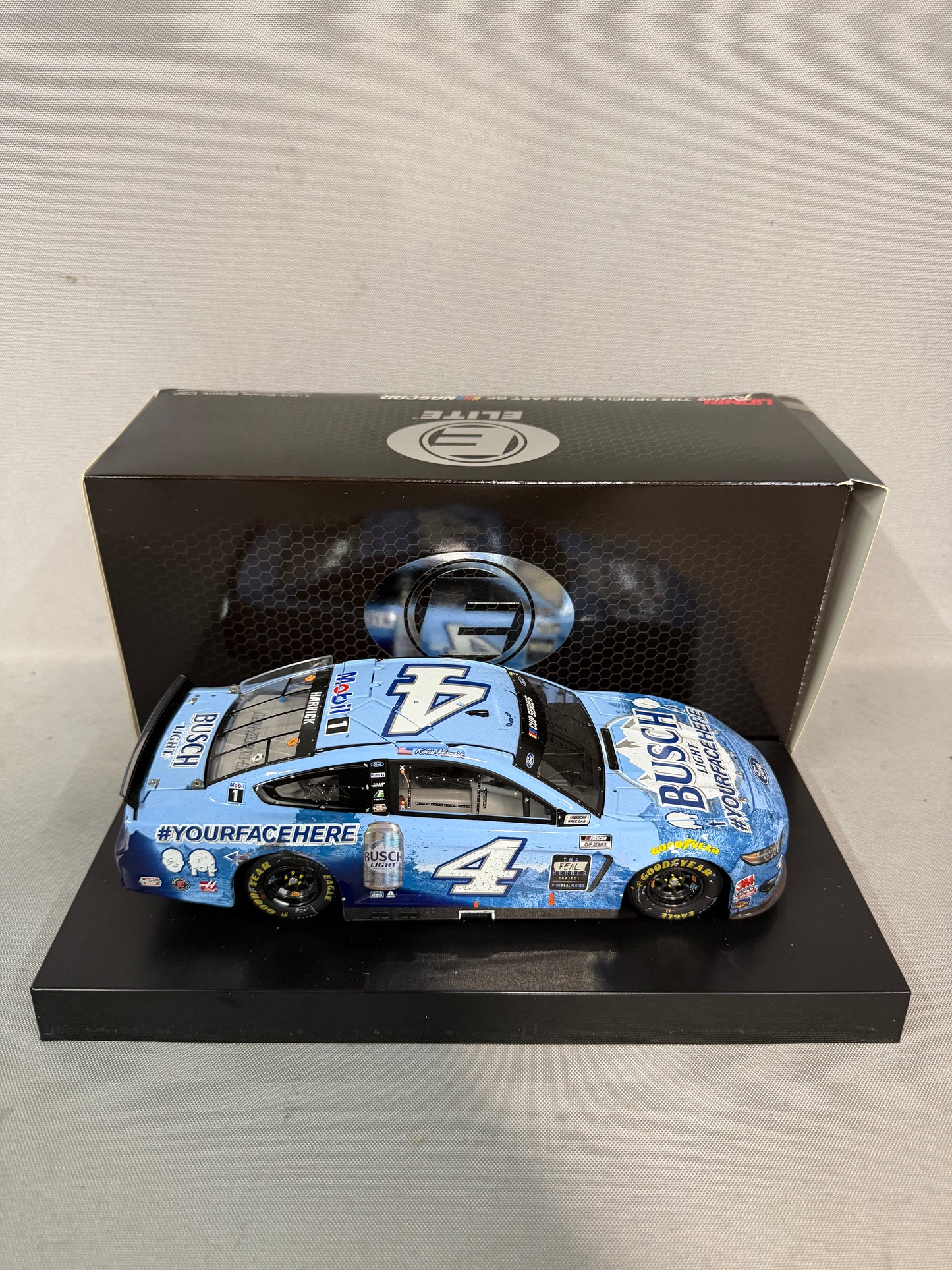 Kevin Harvick #4 2020 Darlington Win Busch Light Your Face Here Elite Nascar Diecast