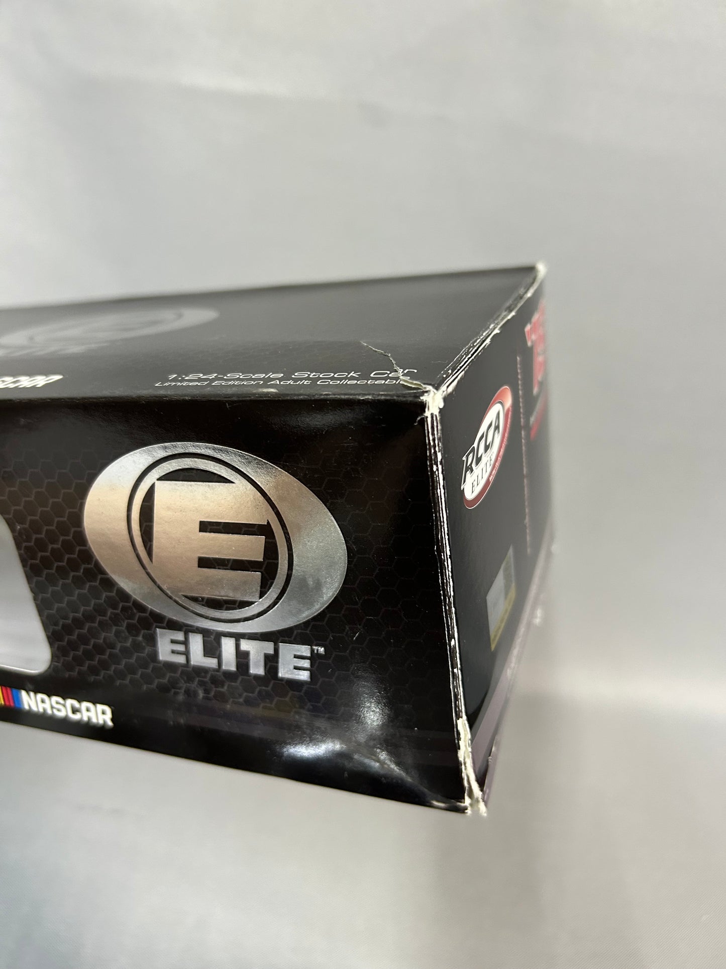 Chase Elliott #9 2019 Autographed Napa Watkins Glen Elite Nascar Diecast