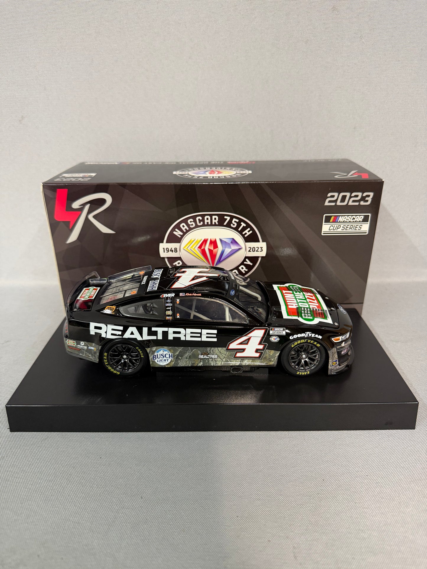 Kevin Harvick #4 2023 Hunt Brothers Pizza Realtree Black Nascar Diecast