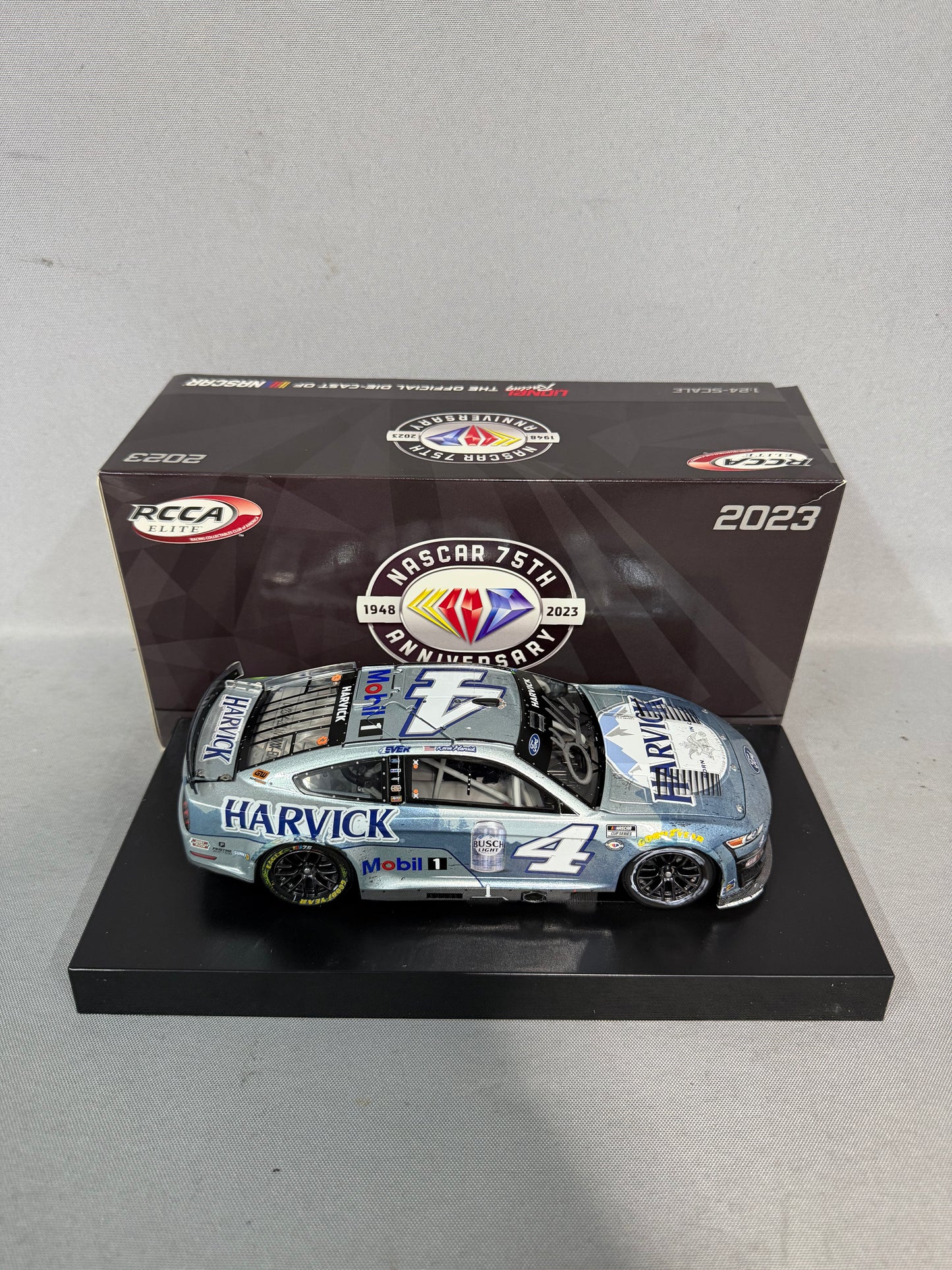 Kevin Harvick #4 2023 Busch Light Harvick Race Version Elite Nascar Autographed Diecast