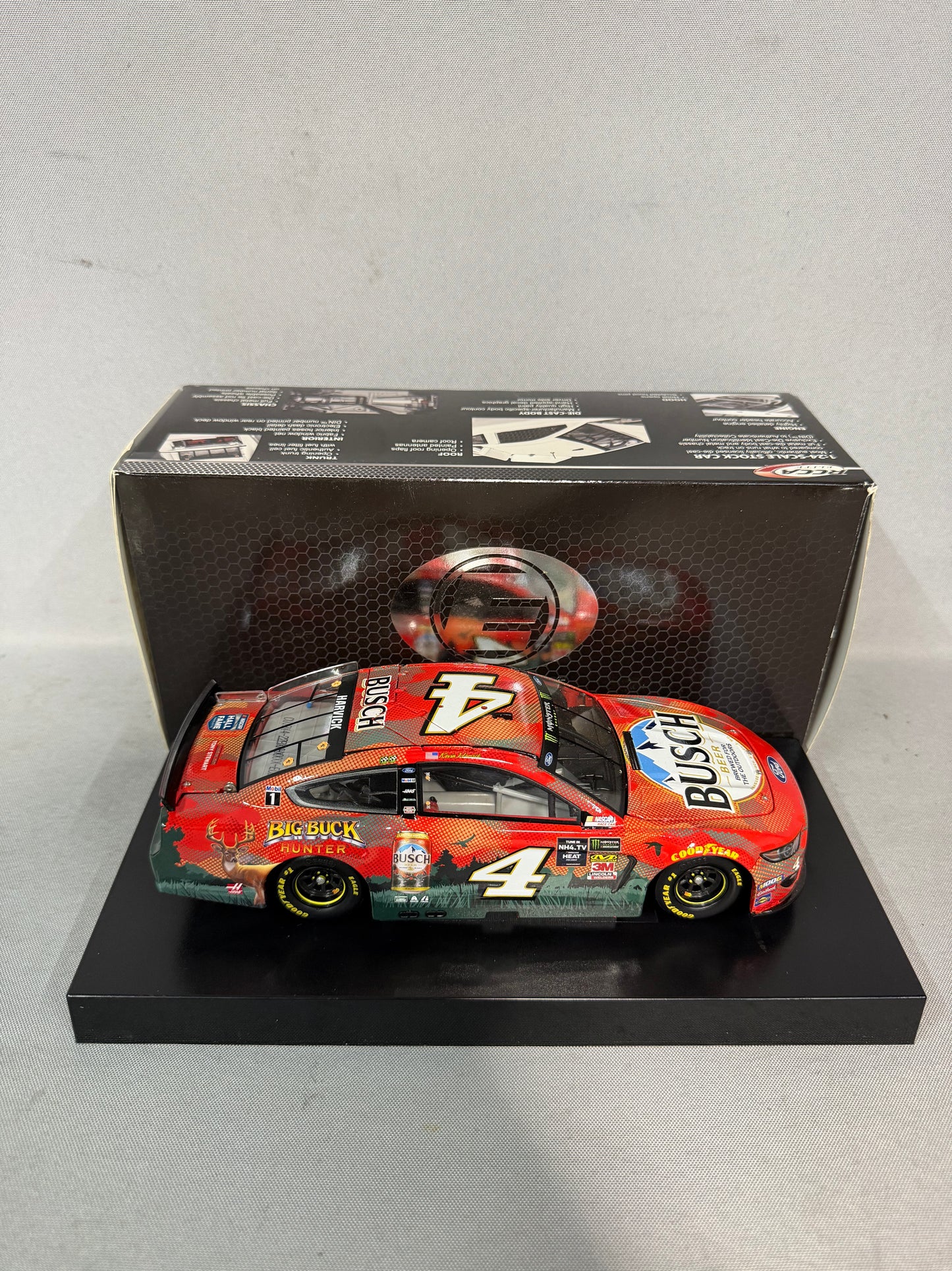 Kevin Harvick #4 2019 Busch Beer Big Buck Hunter Elite Nascar Diecast