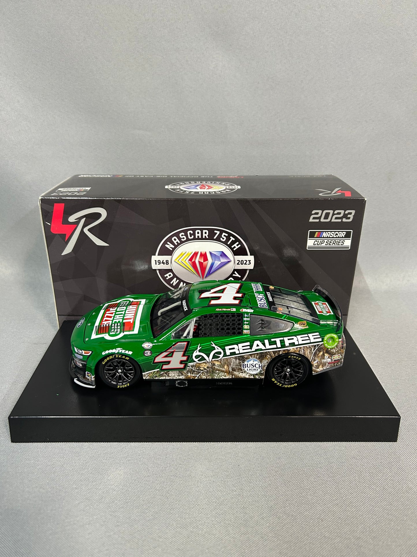 Kevin Harvick #4 2023 Hunt Brothers Pizza Realtree Green Nascar Diecast