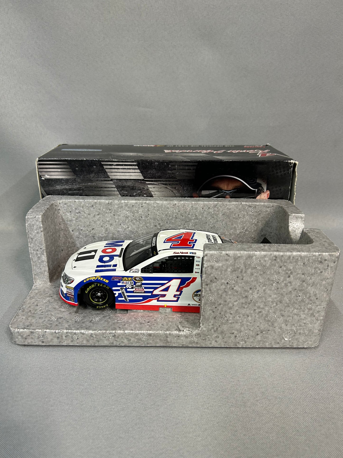 Kevin Harvick #4 2016 Mobil 1 Nascar Diecast