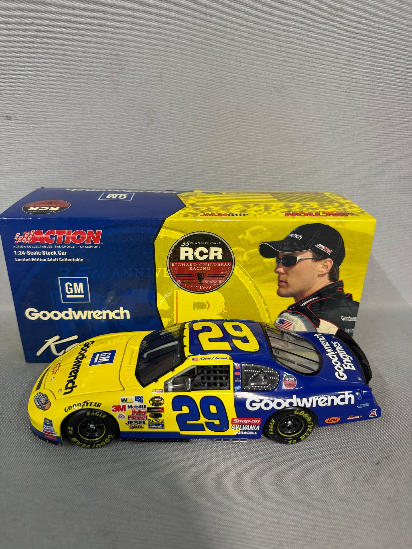 Kevin Harvick #29 2004 Goodwrench RCR 35th Anniversary Nascar Diecast
