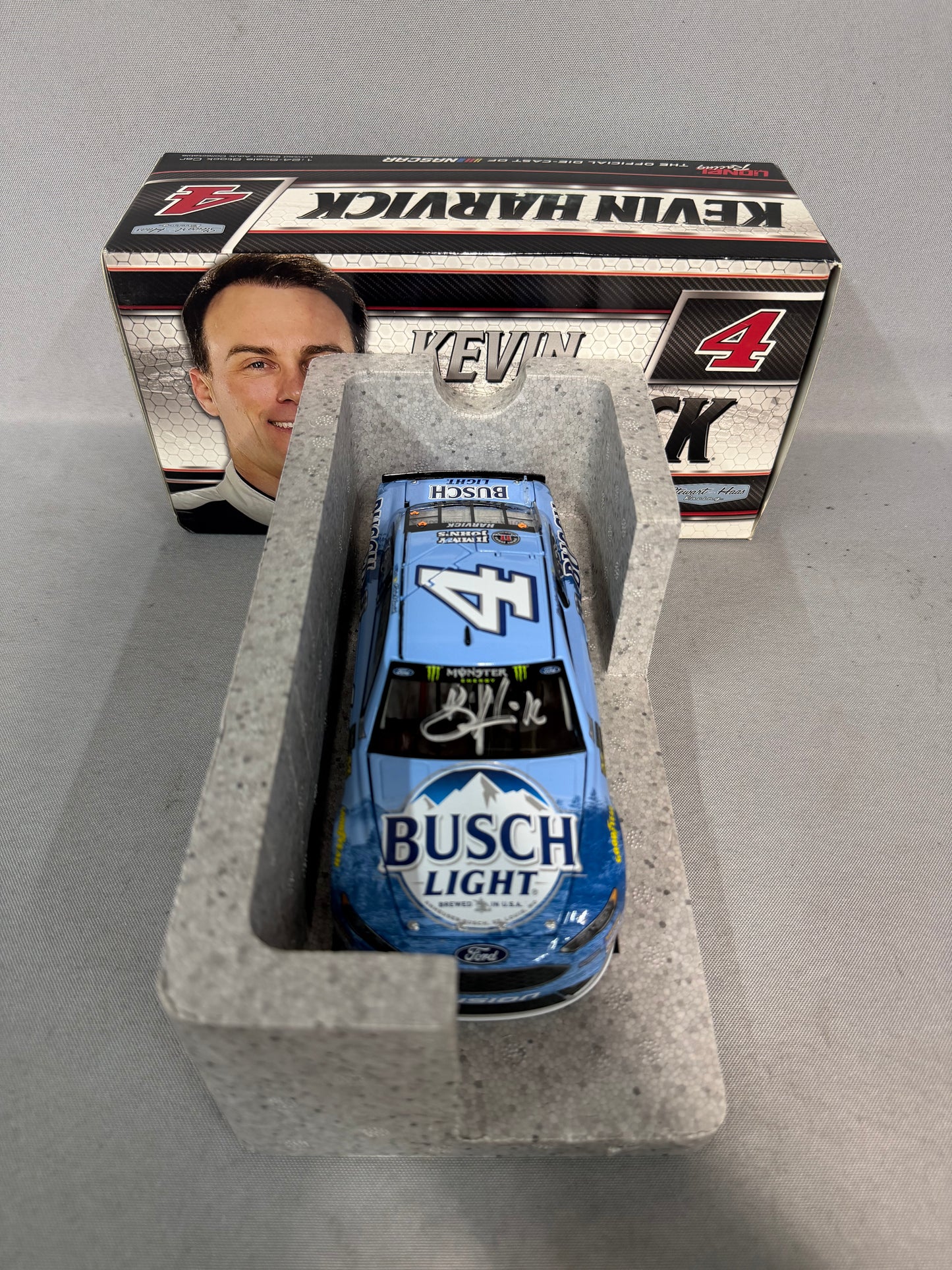 Kevin Harvick #4 2017 Busch Light Nascar Autographed Diecast