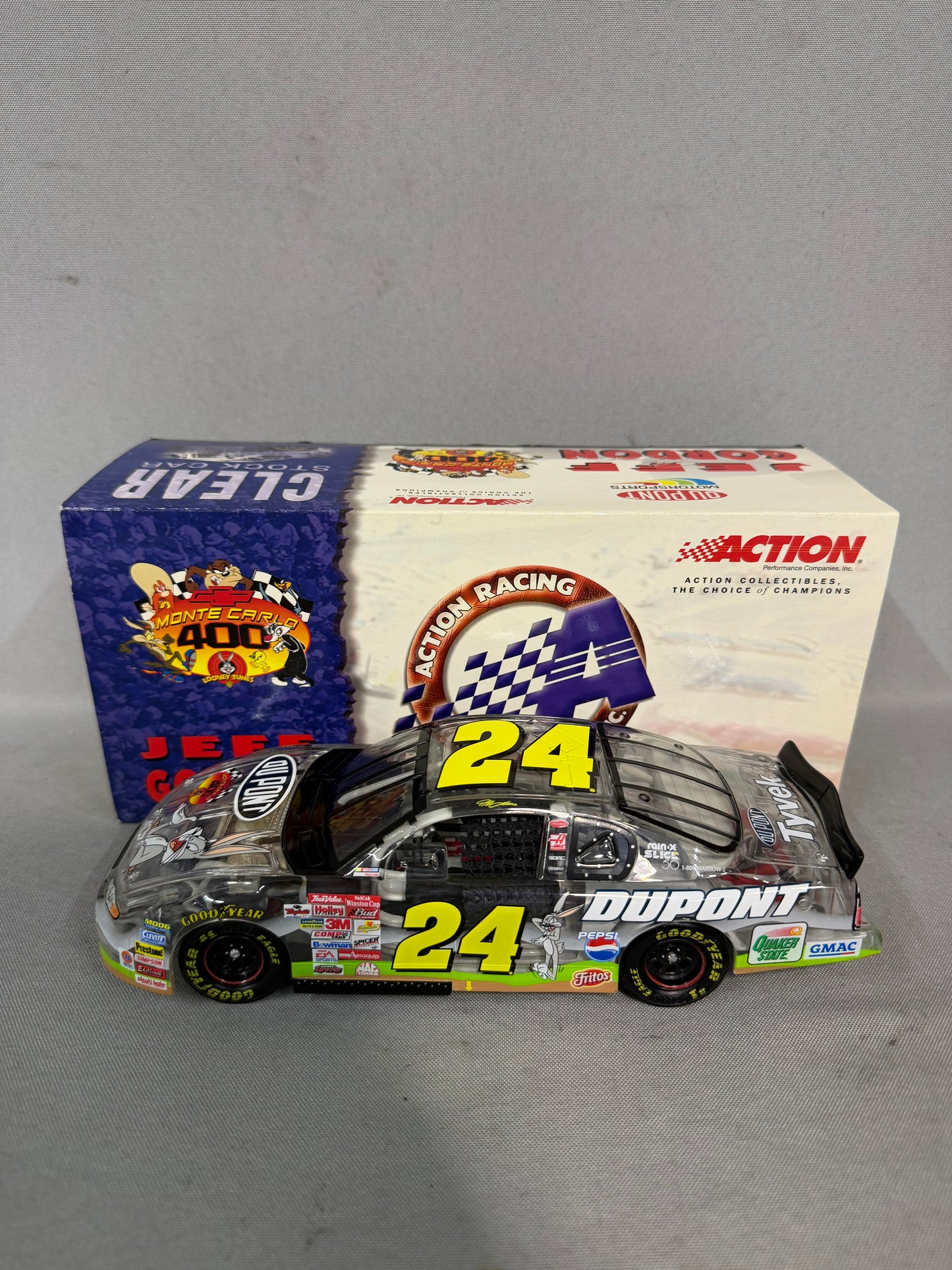 Jeff Gordon #24 2001 DuPont Looney Tunes Clear Nascar Diecast