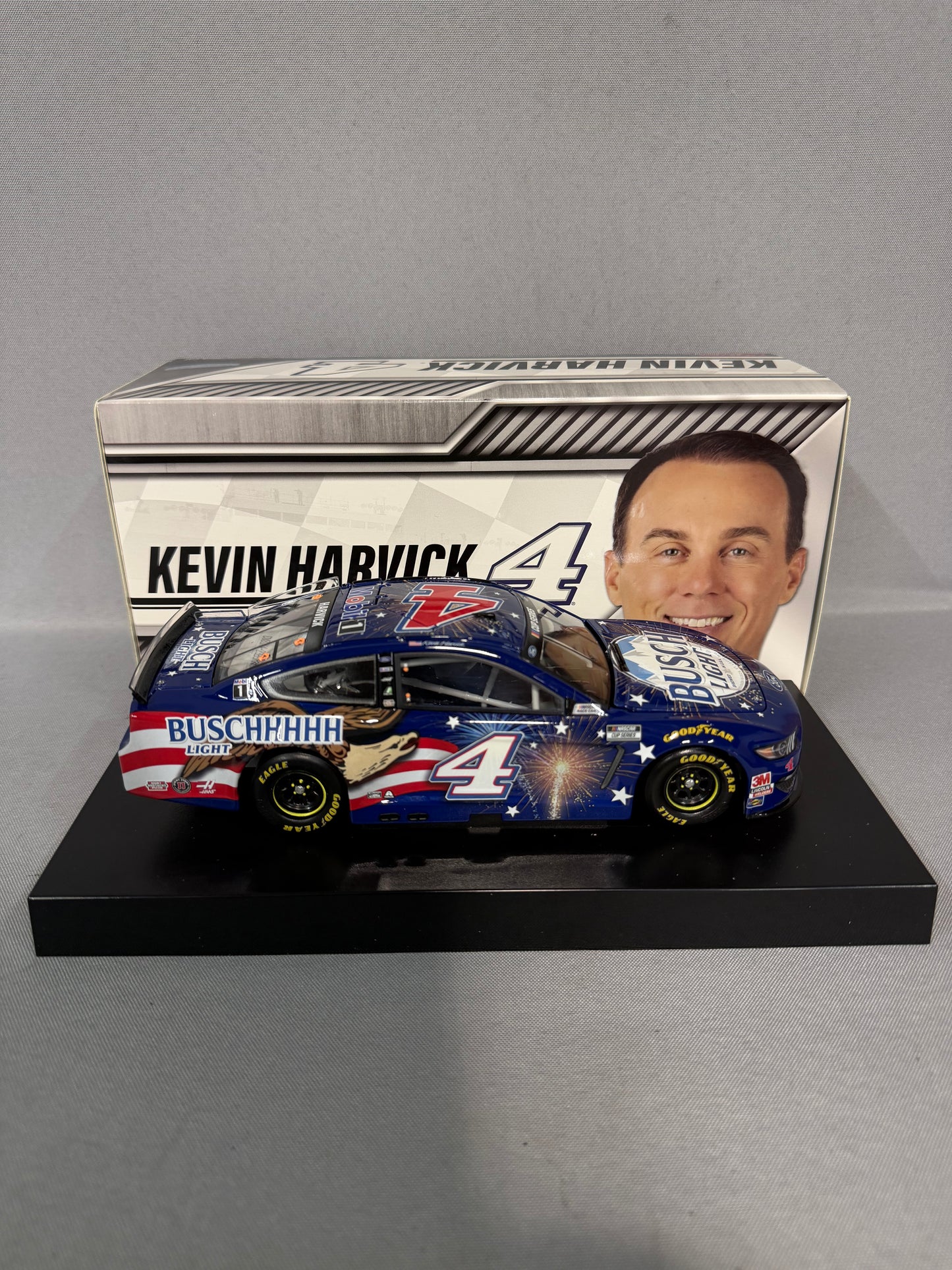 Kevin Harvick #4 2020 Busch Light Patriotic Nascar Diecast