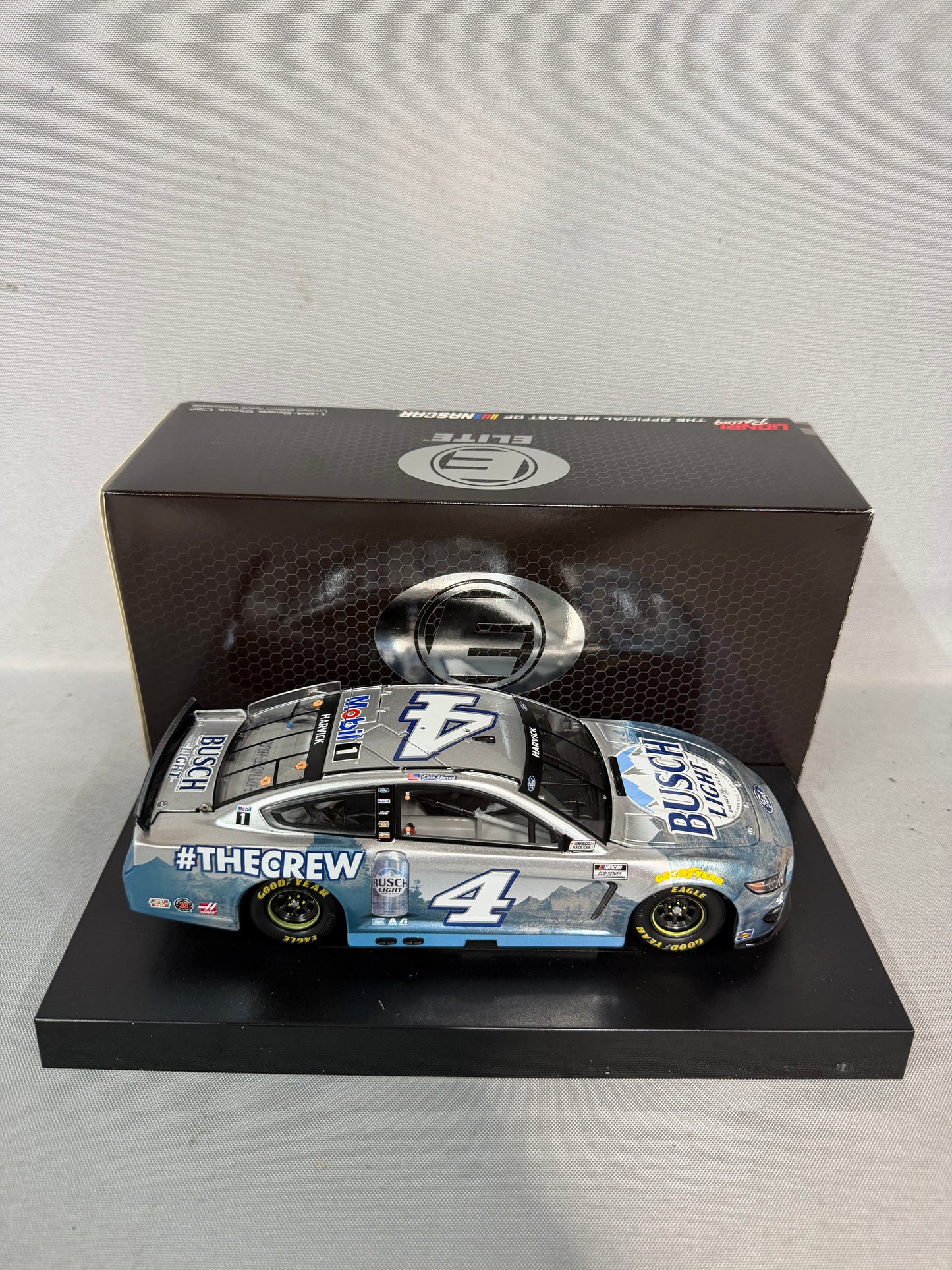 Kevin Harvick #4 2021 Busch Light The Crew Elite Liquid Color Nascar Diecast