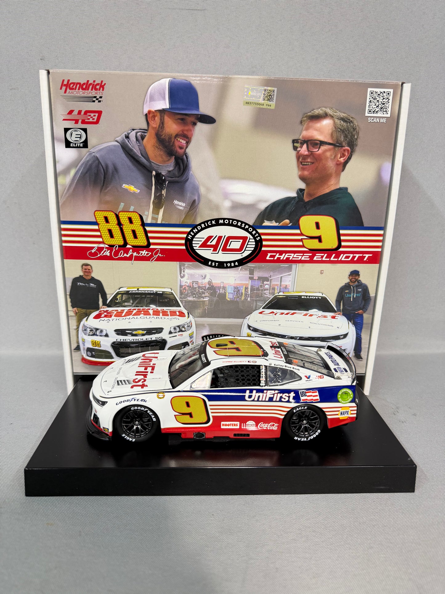 Chase Elliott #9 Dale Earnhardt Jr #88 2024 Elite Darlington Throwback Nascar Diecast 2 Pack