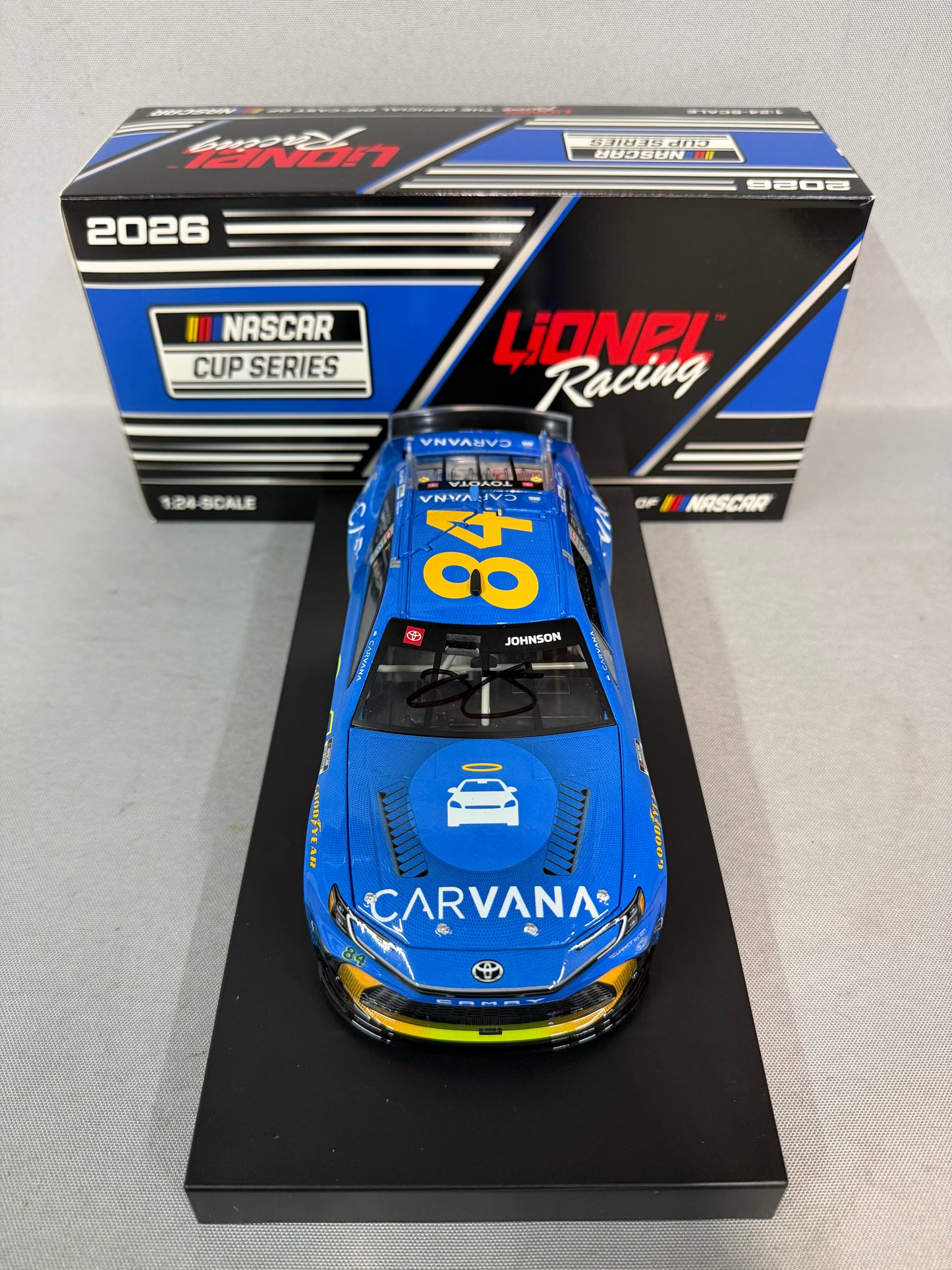 Jimmie Johnson #84 2026 Daytona 500 Carvana Nascar Autographed Diecast