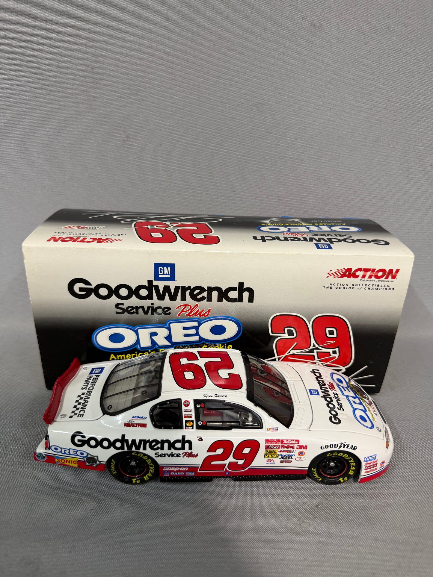 Kevin Harvick #29 2001 Goodwrench Oreo Show Car Nascar Diecast