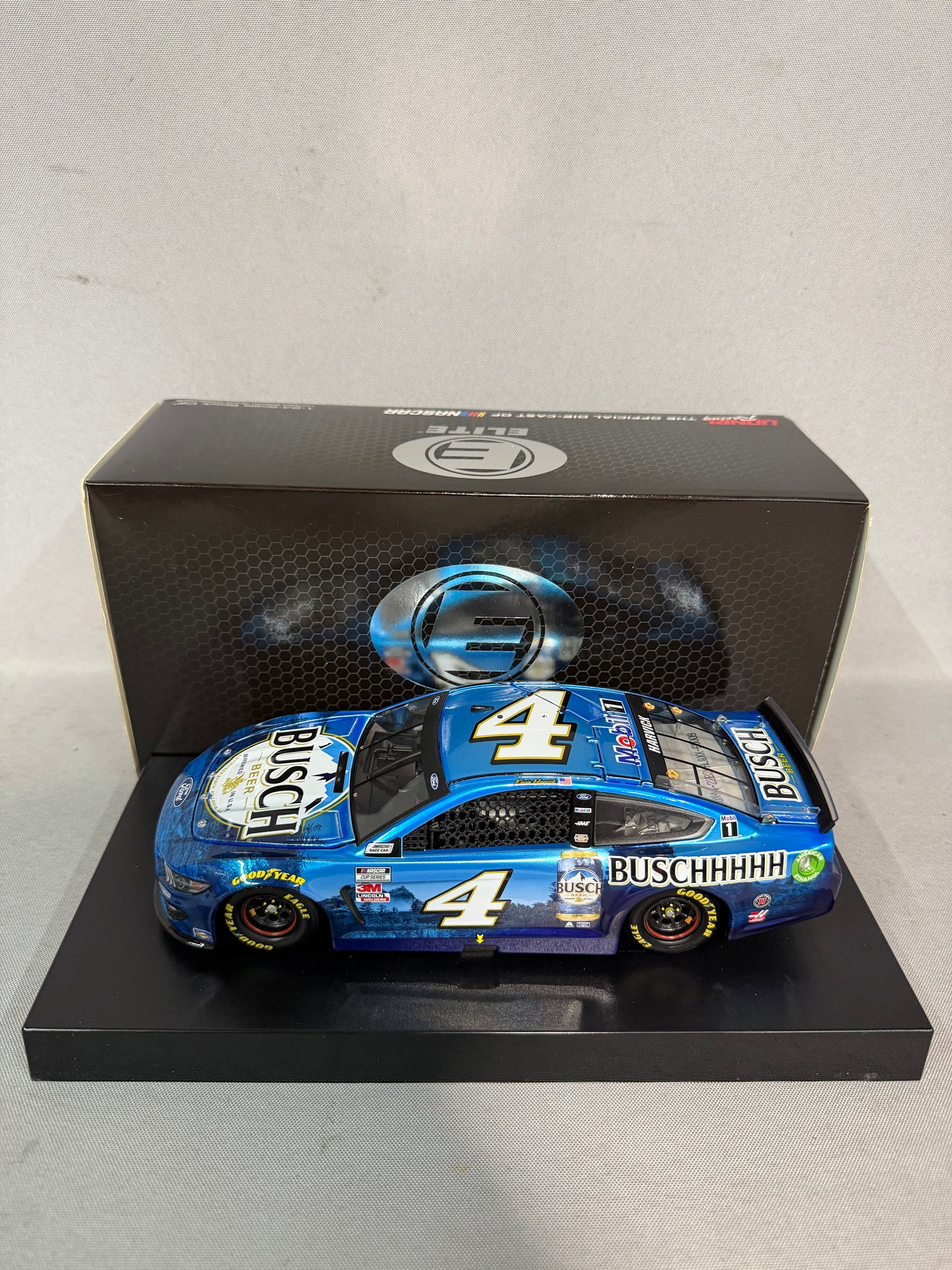 Kevin Harvick #4 2020 Busch Beer Elite Liquid Color Nascar Diecast