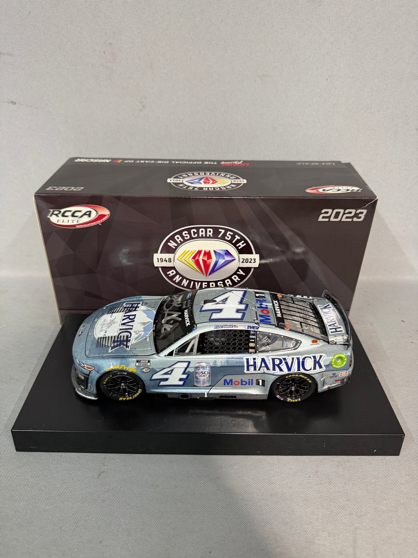 Kevin Harvick #4 2023 Busch Light Harvick Race Version Elite Nascar Autographed Diecast
