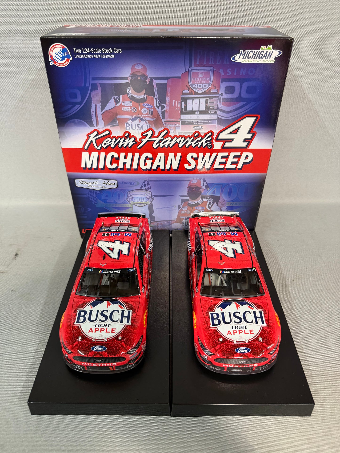 Kevin Harvick #4 2020 Michigan Win Busch Light Apple Elite Sweep Set Nascar Diecast