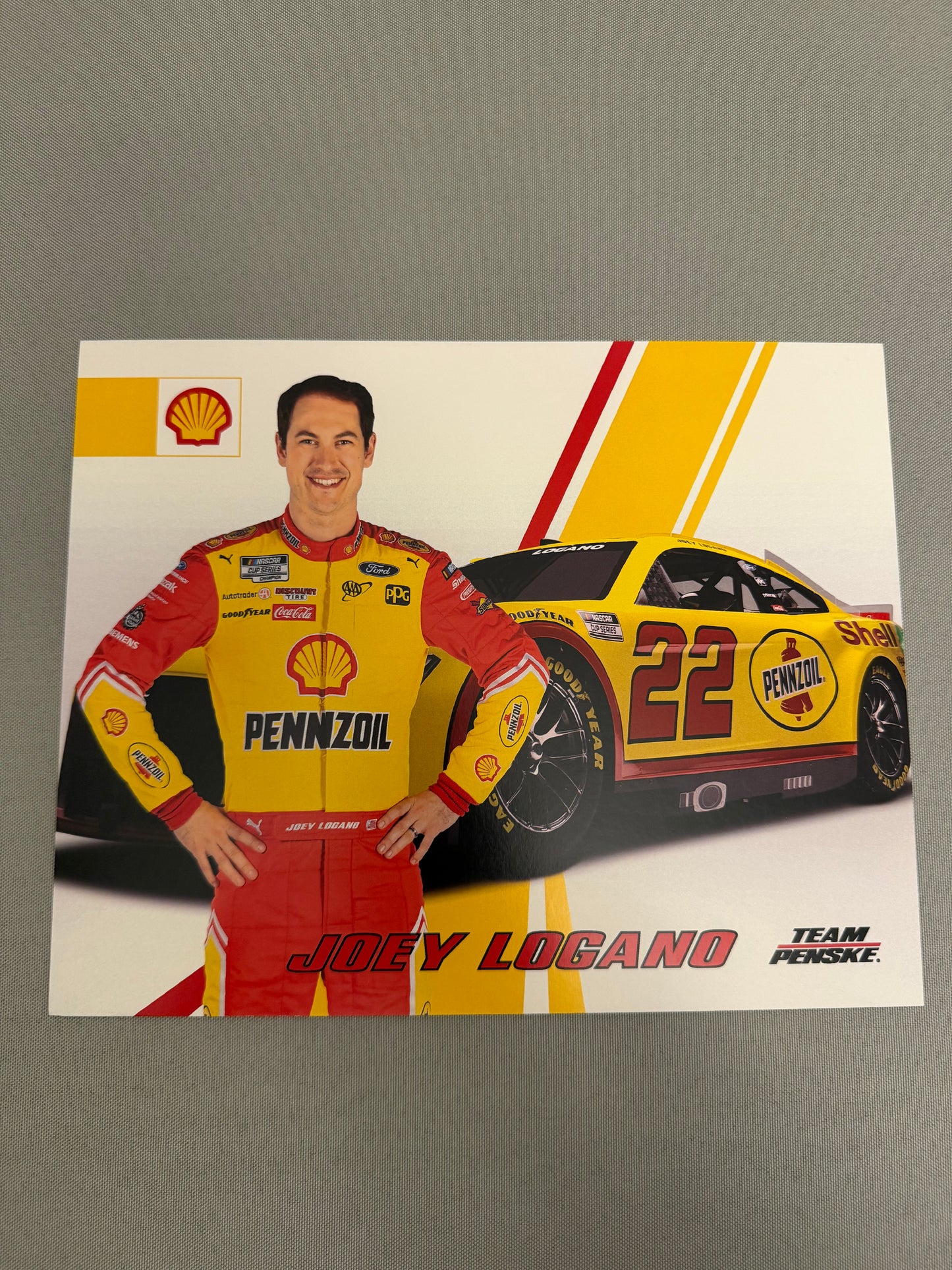 Joey Logano #22 2022 Shell Penzoil Nascar Hero Card