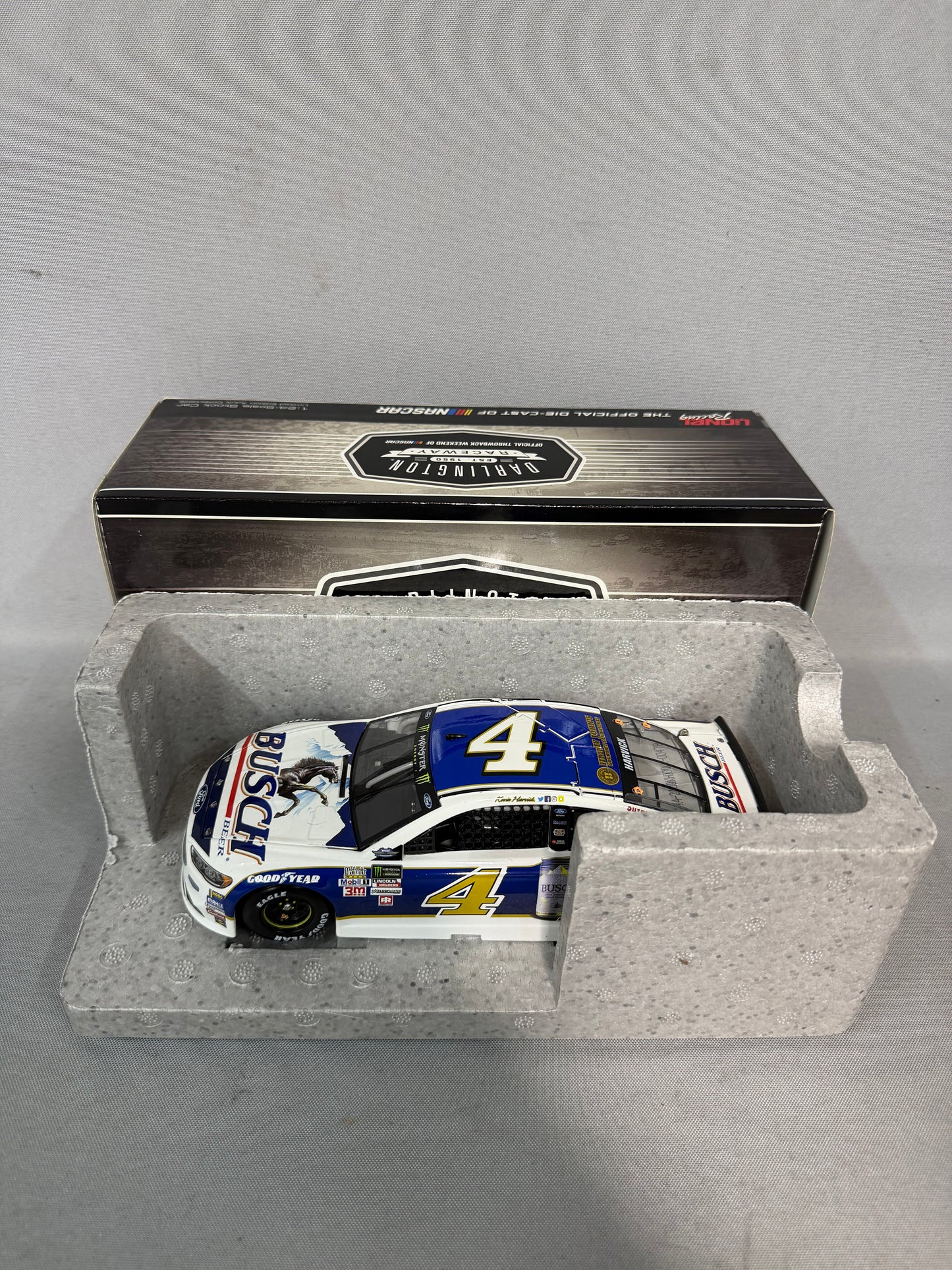 Kevin Harvick #4 2017 Busch Beer Darlington Nascar Diecast