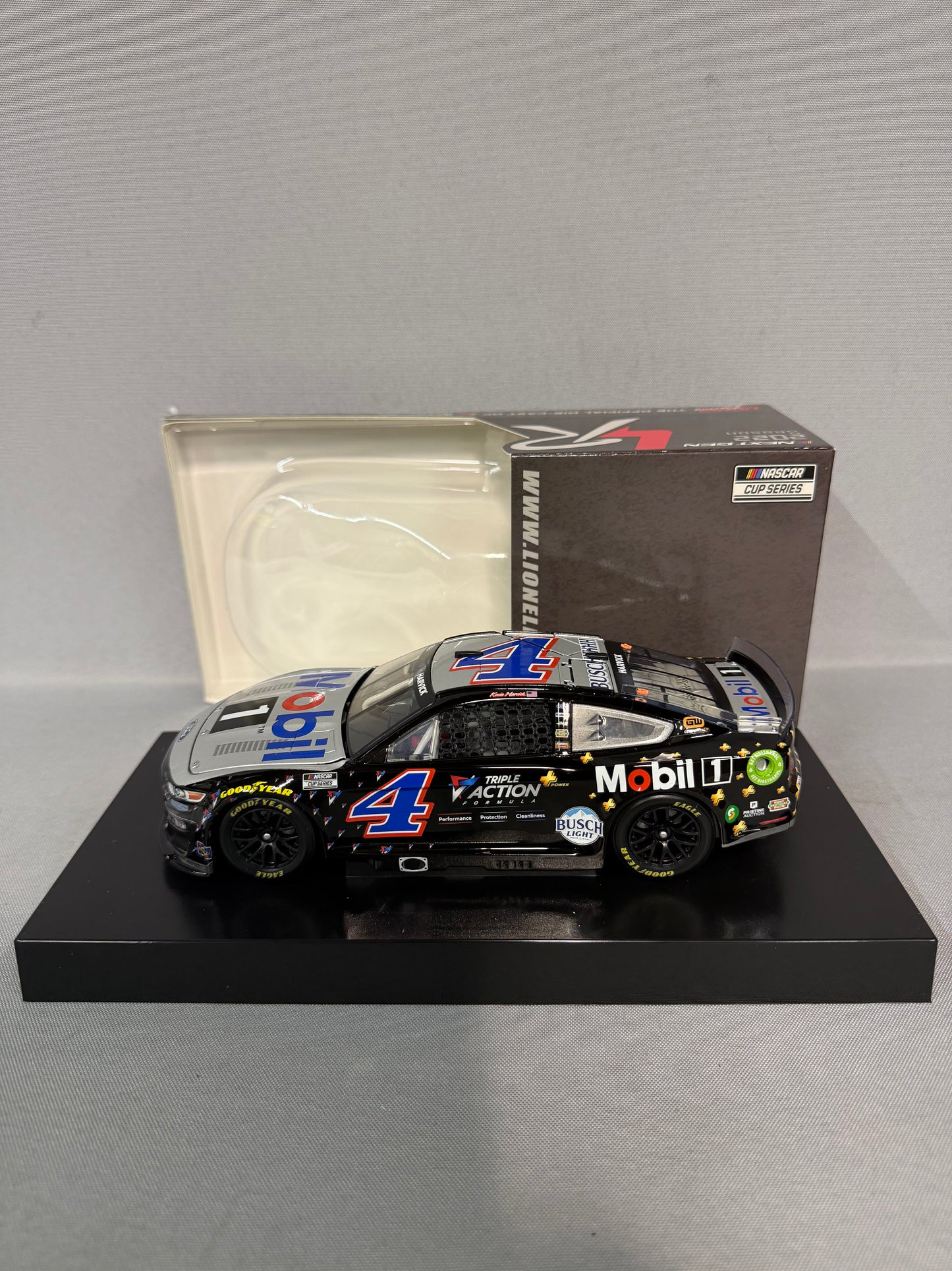Kevin Harvick #4 2022 Mobil 1 Triple Action Diecast