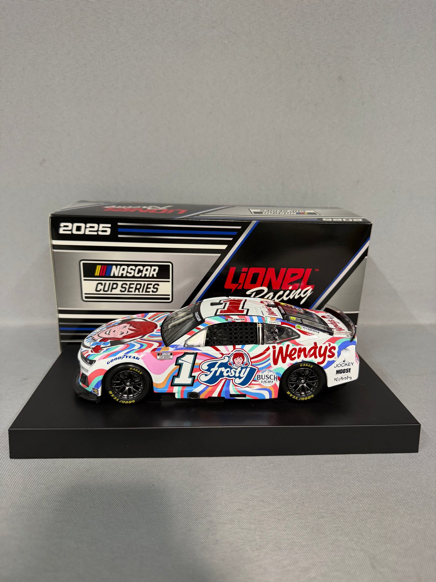 Ross Chastain #1 2025 Wendy’s Frosty Nascar Diecast