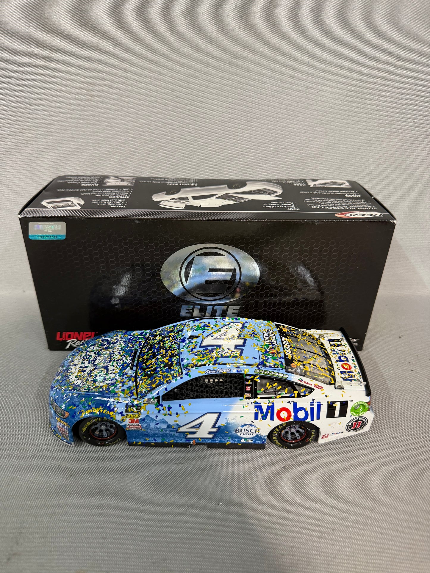 Kevin Harvick #4 2018 Michigan Win Busch Light Mobil 1 Elite Nascar Diecast