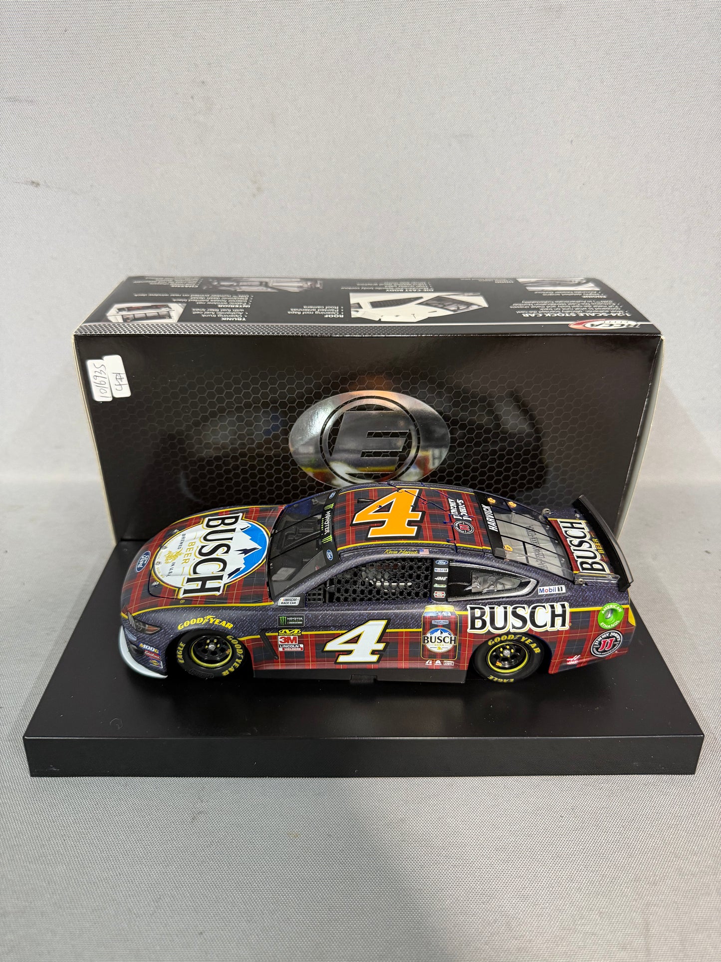 Kevin Harvick #4 2019 Busch Flannel Elite Din 4 Door Number Nascar Diecast