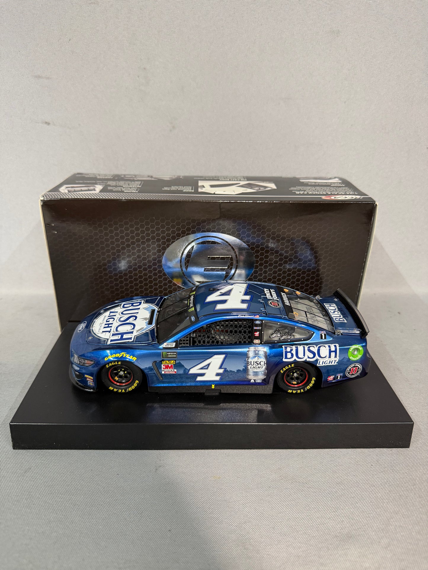 Kevin Harvick #4 2019 Busch Light Elite Liquid Color Nascar Diecast