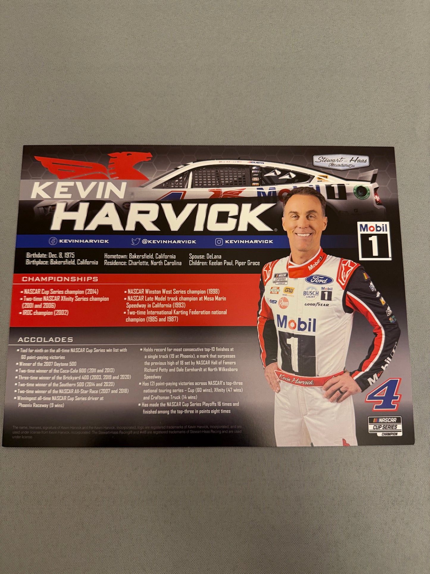 Kevin Harvick #4 2023 Mobil 1 Hero Card
