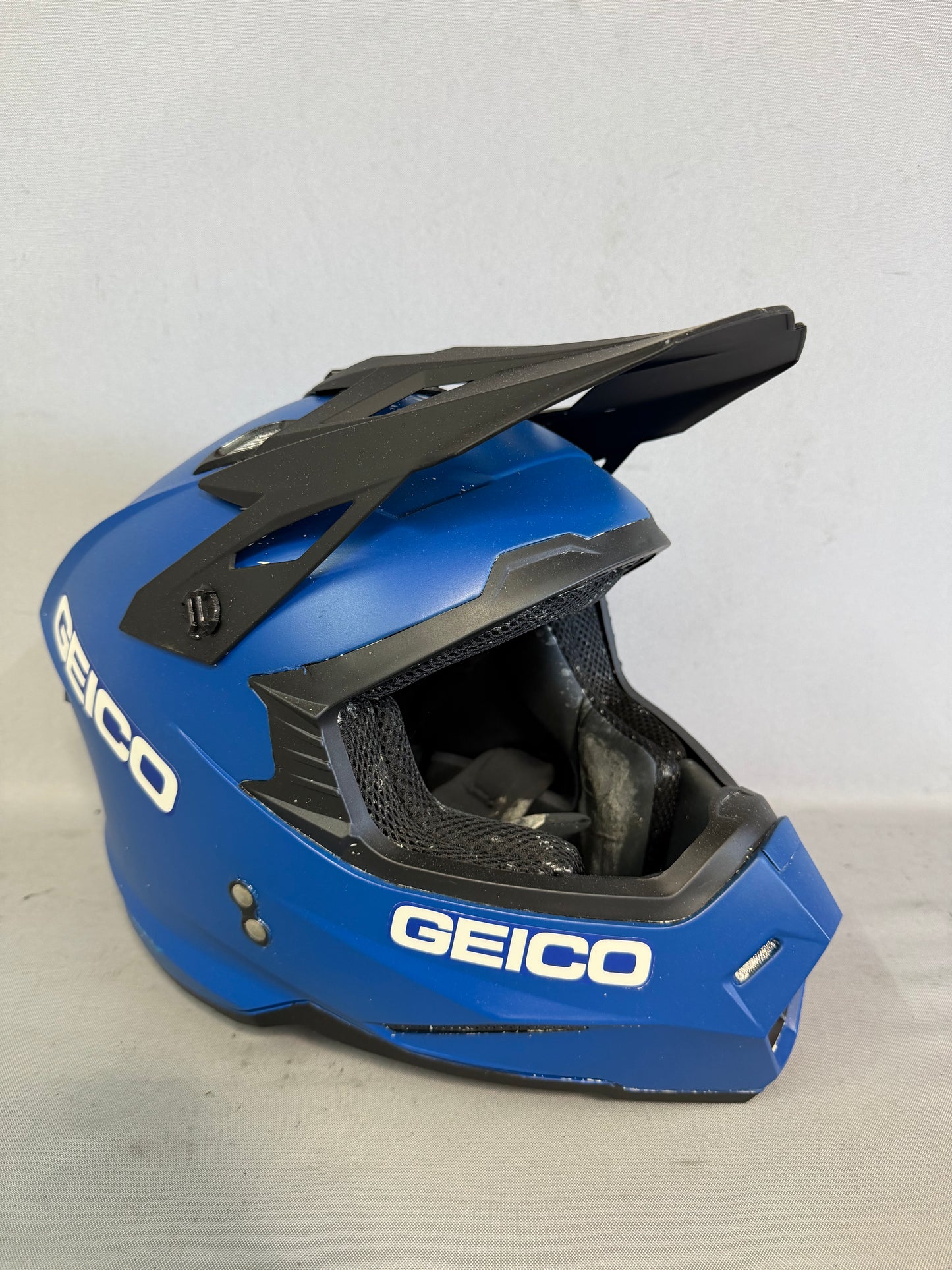 Geico 2022 Nascar Commercial Pit Crew Helmet