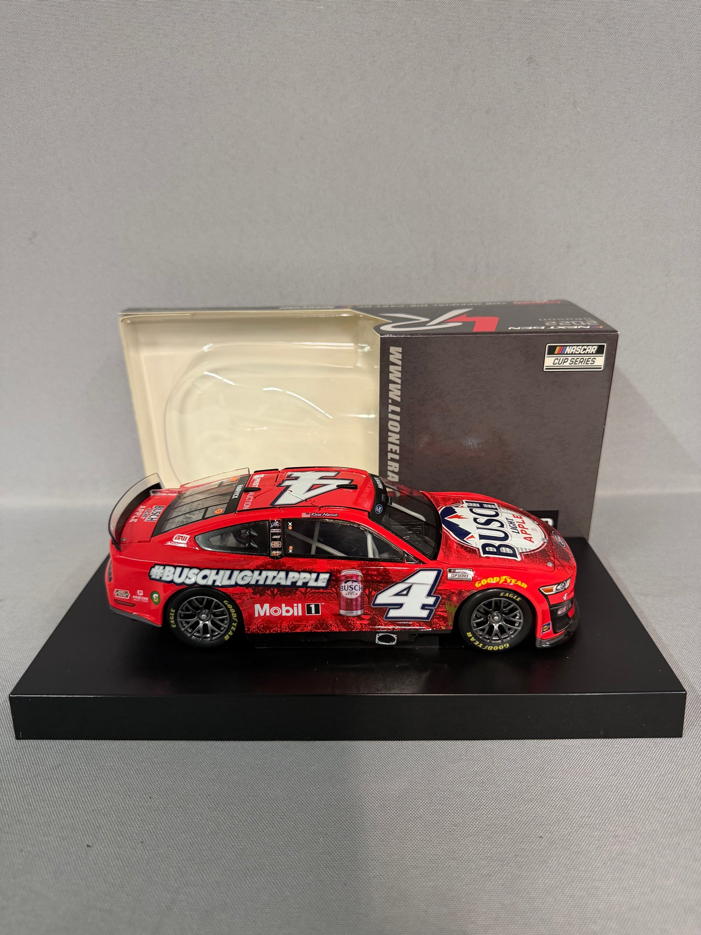 Kevin Harvick #4 2022 Busch Light Apple Nascar Diecast