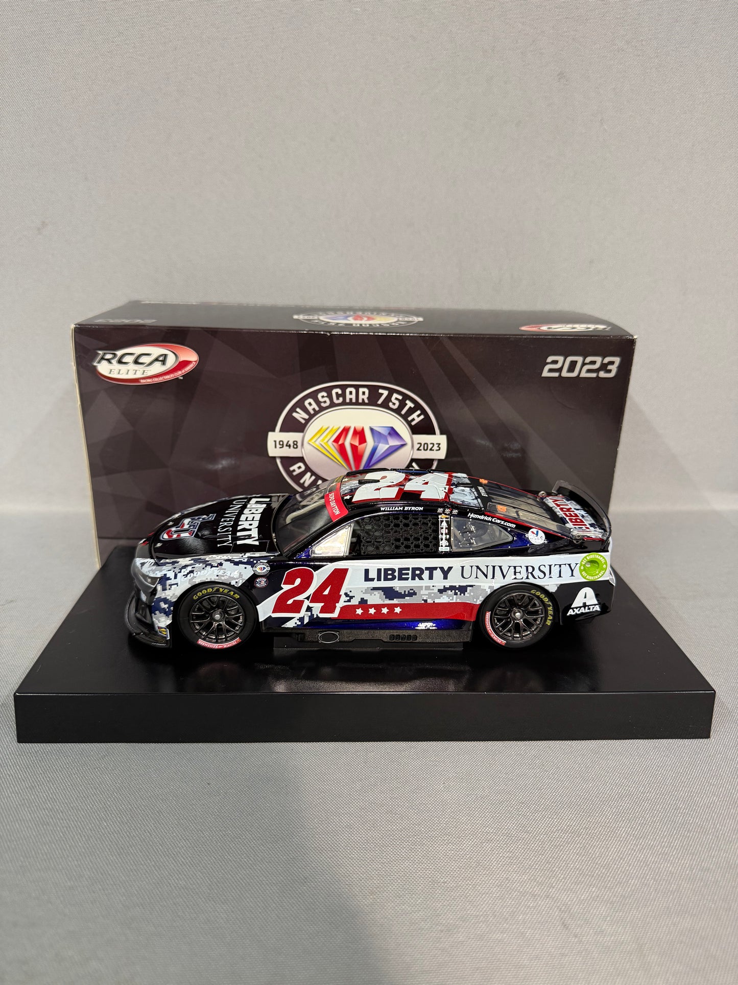 William Byron #24 2023 Liberty University Elite Liquid Color Nascar Diecast