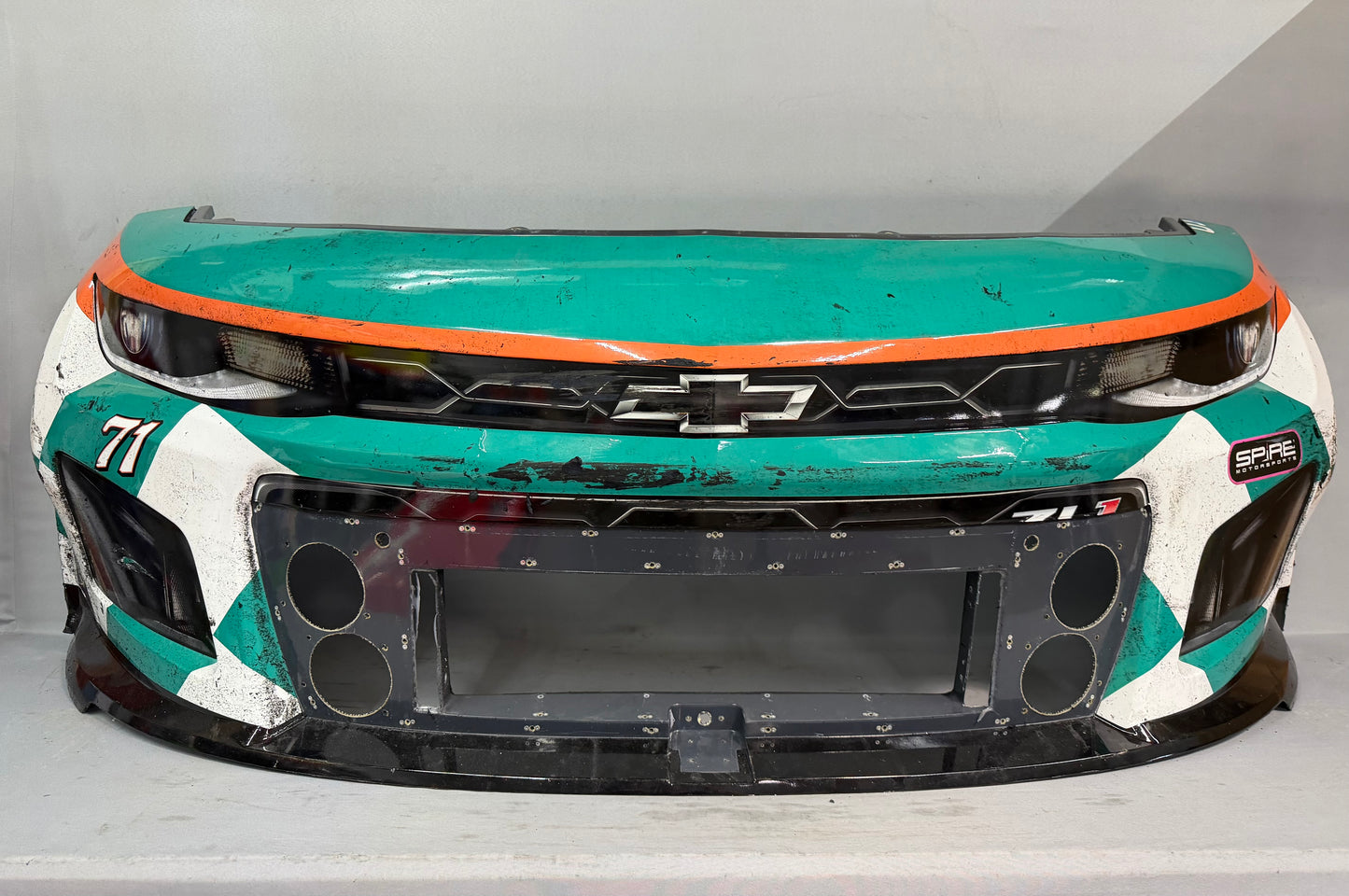 Michael McDowell #71 2025 Martinsville Gainbridge Women In Motorsports Nascar Front Nose