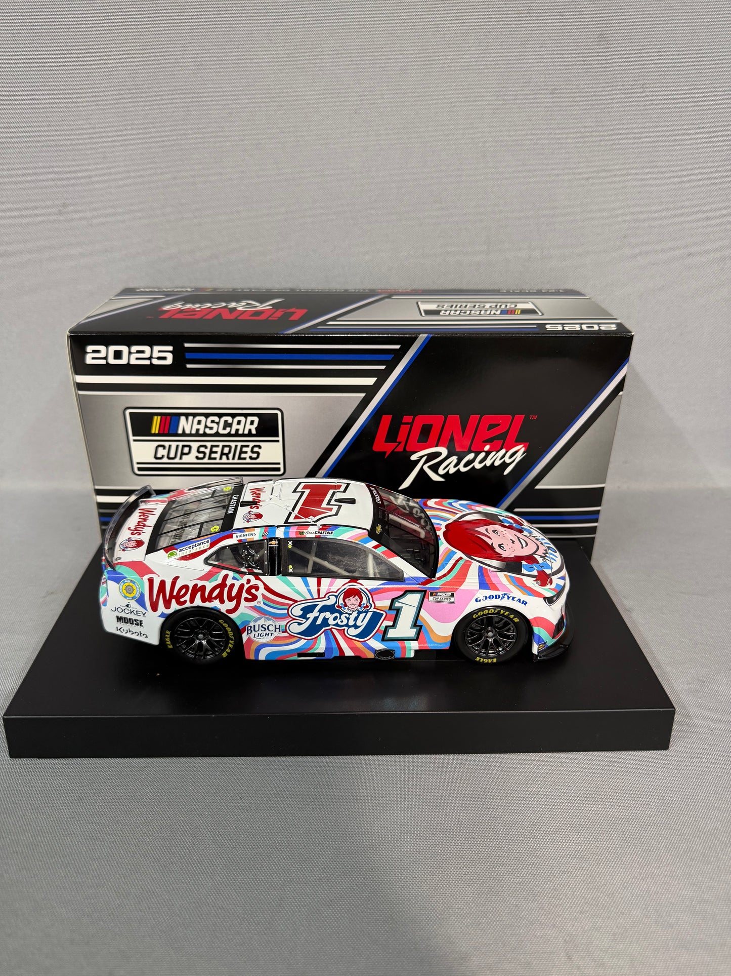 Ross Chastain #1 2025 Wendy’s Frosty Nascar Diecast