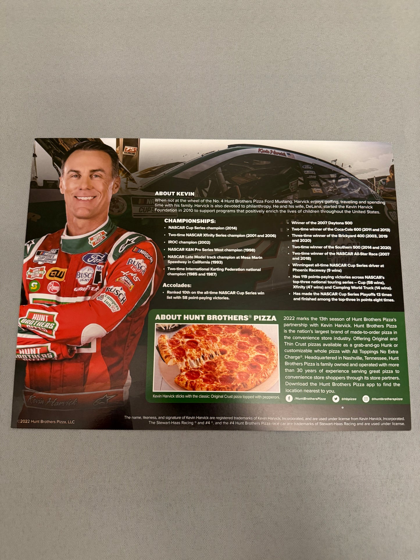 Kevin Harvick #4 2022 Hunt Brothers Pizza Nascar Hero Card