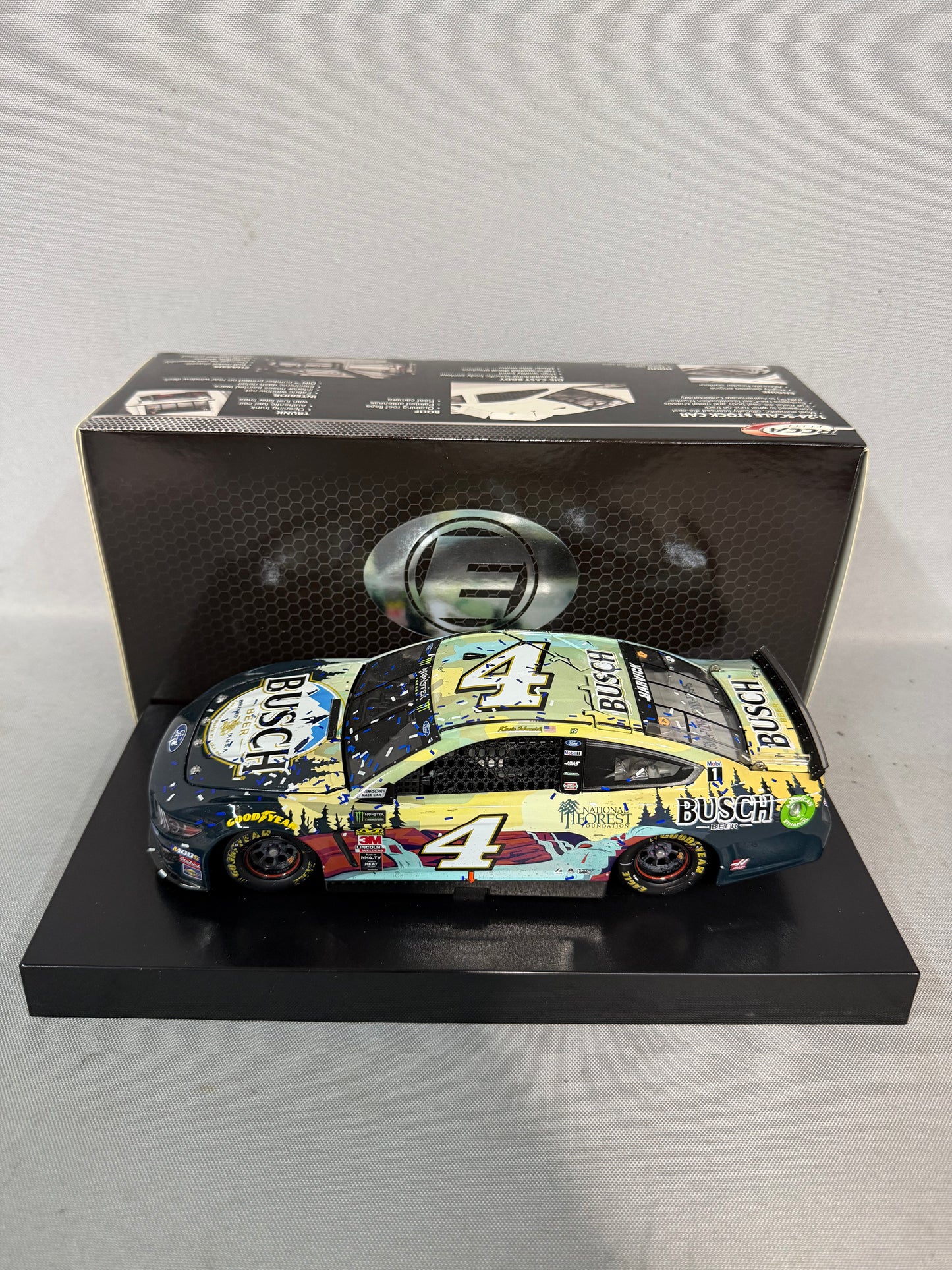 Kevin Harvick #4 2019 New Hampshire Win National Forest Foundation Elite Nascar Diecast
