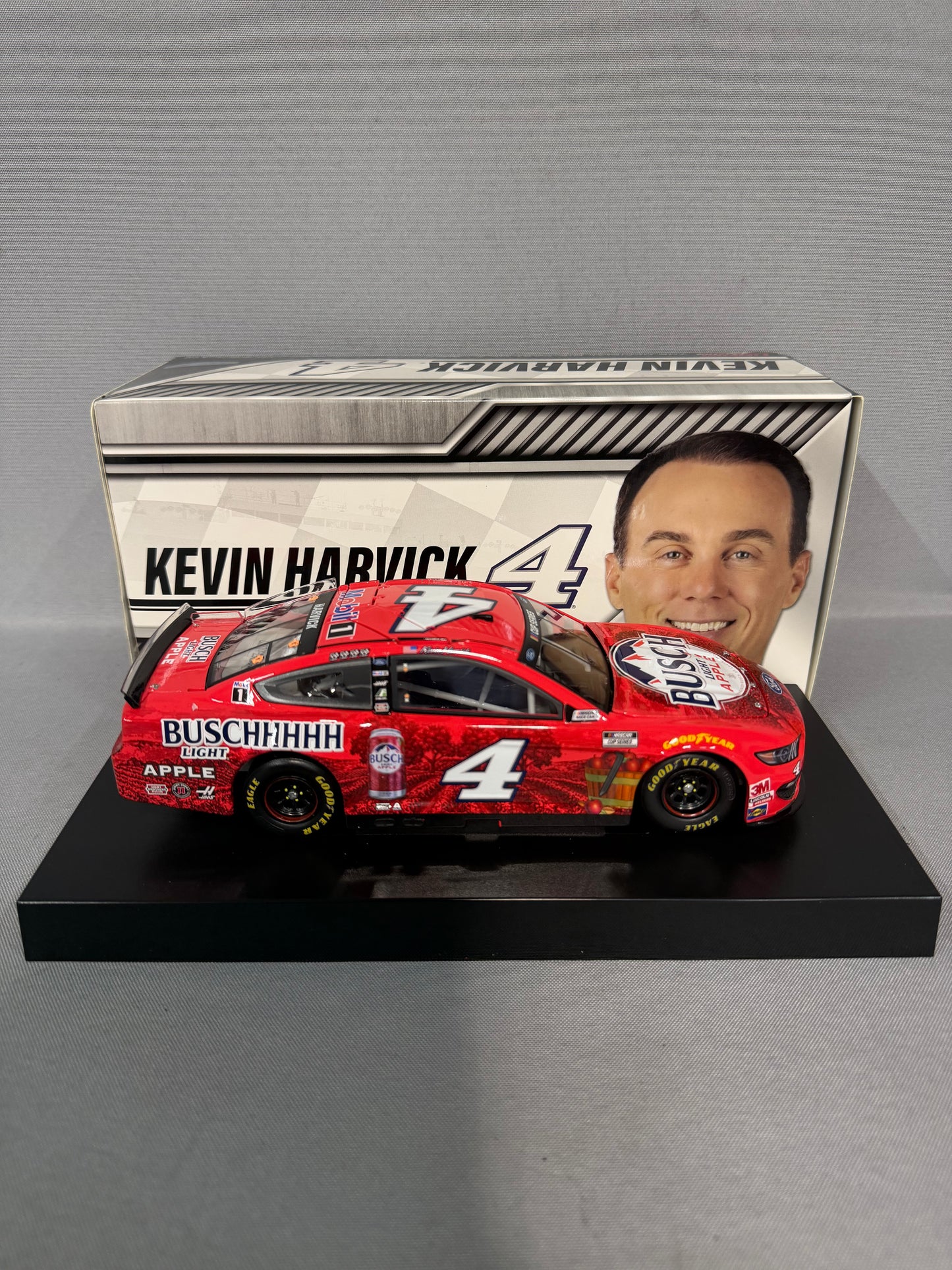 Kevin Harvick #4 2020 Busch Light Apple Nascar Diecast