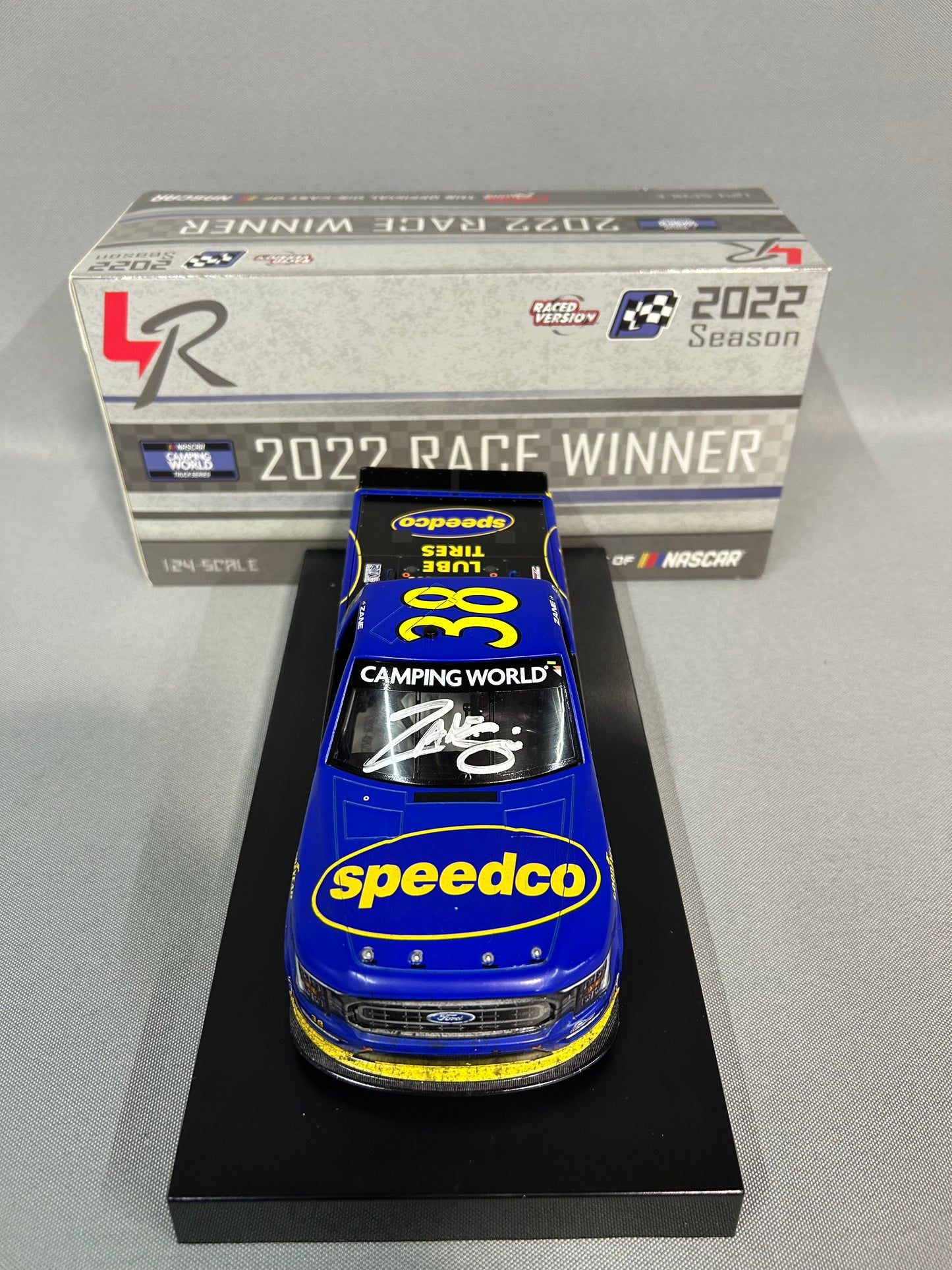 Zane Smith #38 2022 Autographed Speedco COTA Win Din 1 Nascar Diecast