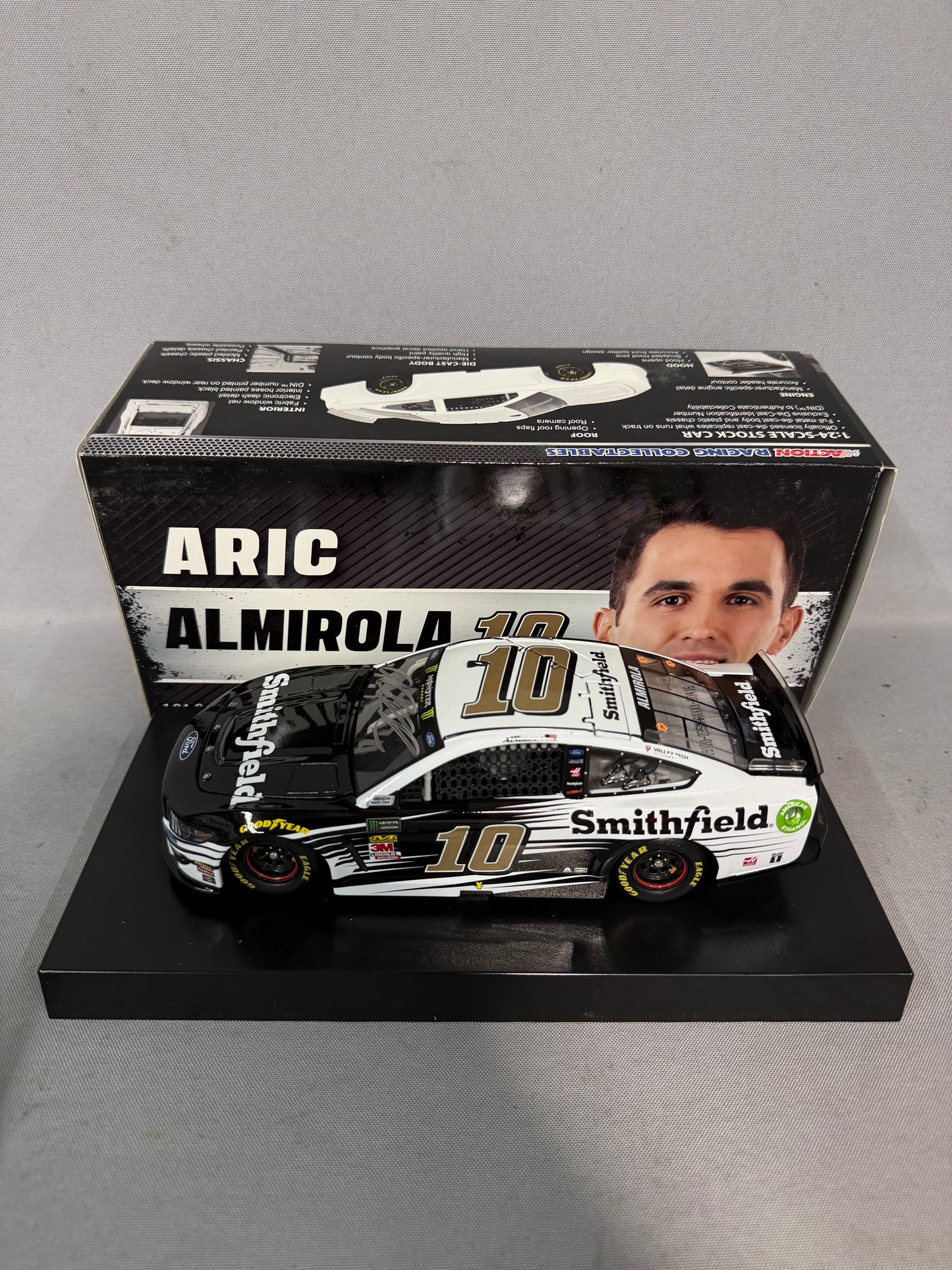 Aric Almirola #10 2019 Smithfield Nascar Autographed Diecast