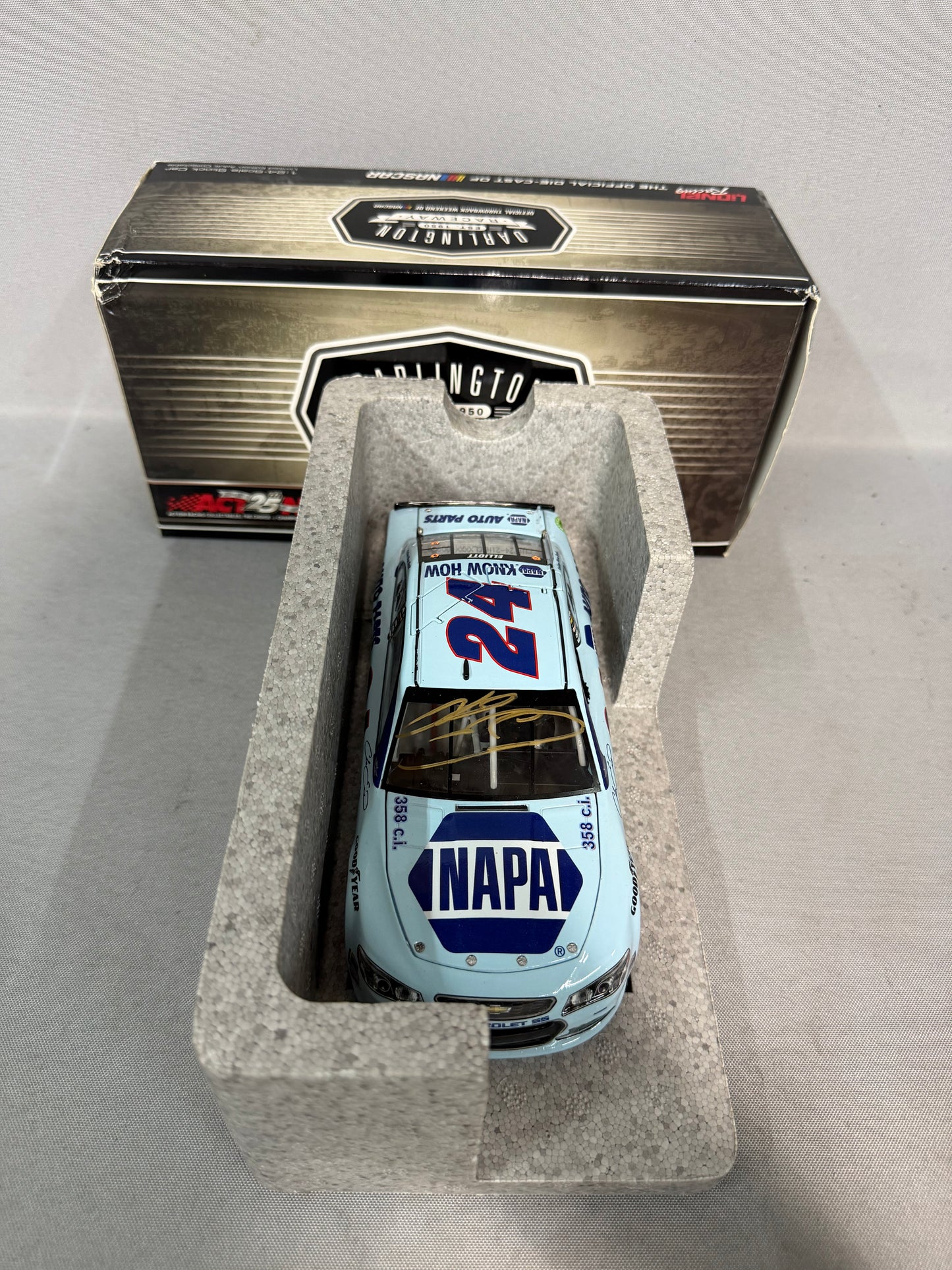 Chase Elliott #9 2017 Darlington Napa Nascar Autographed Diecast