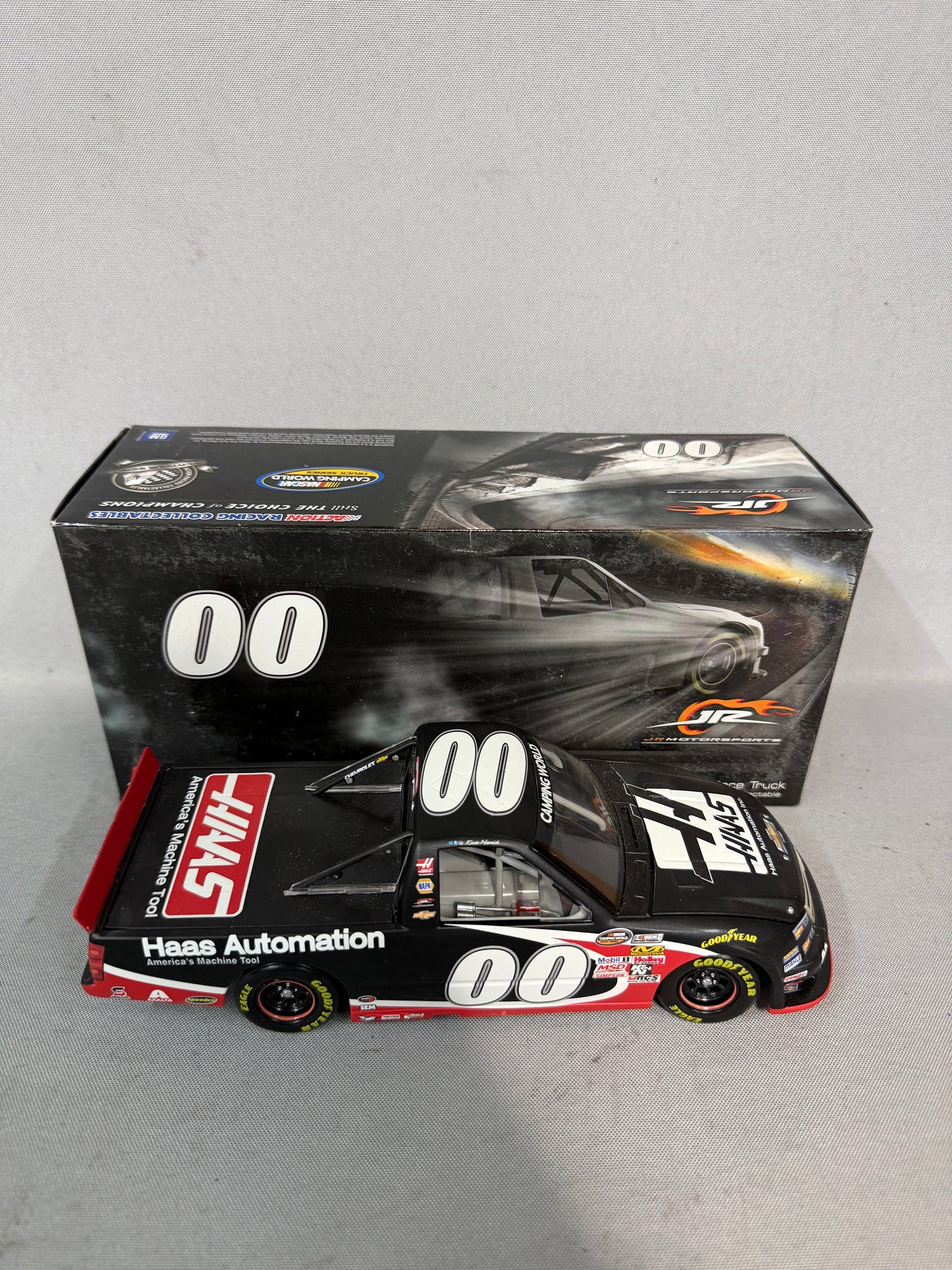 Kevin Harvick #00 2015 Haas Automation Silverado Nascar Diecast