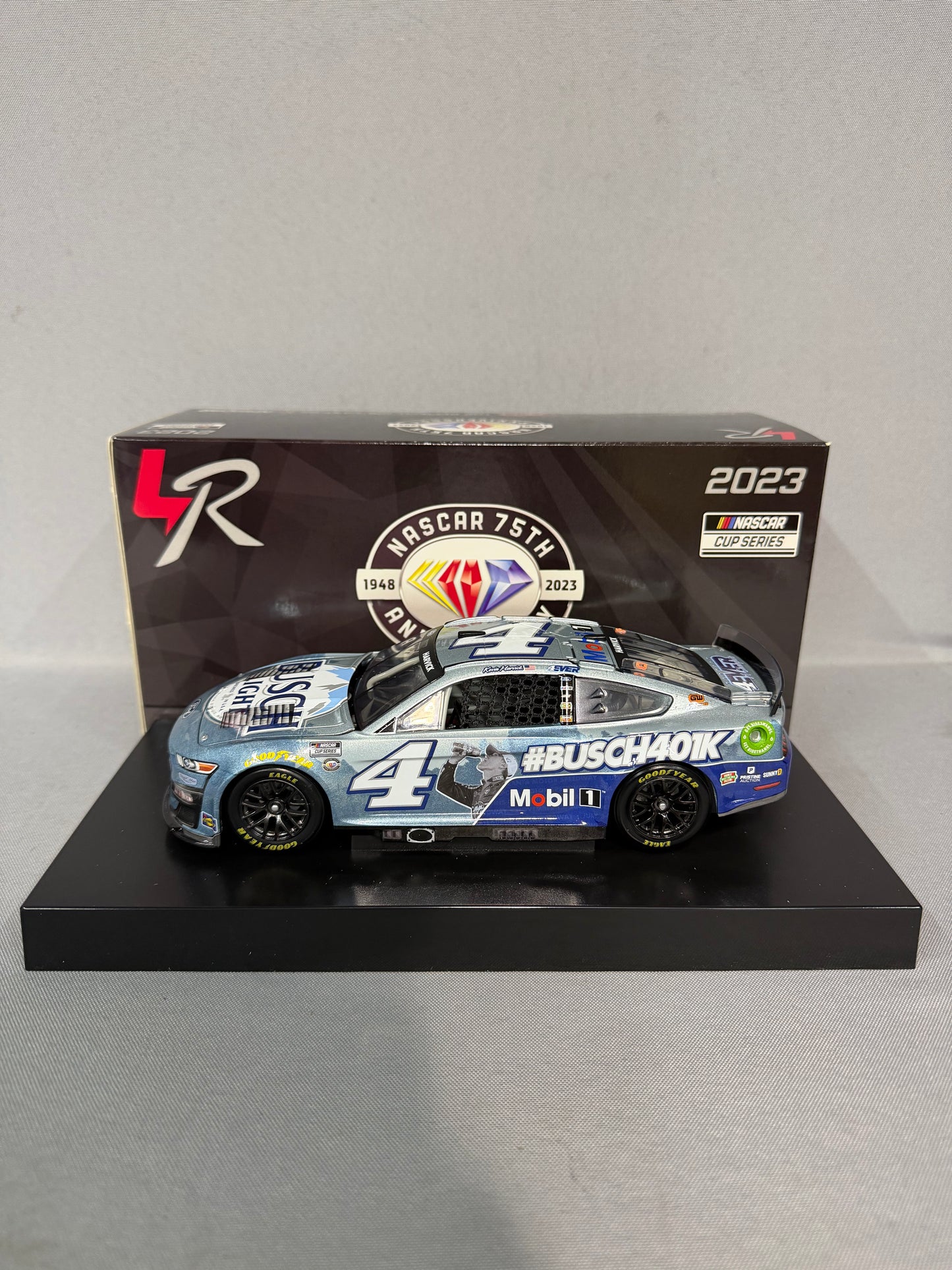 Kevin Harvick #4 2023 Busch Light Busch 401k Nascar Diecast