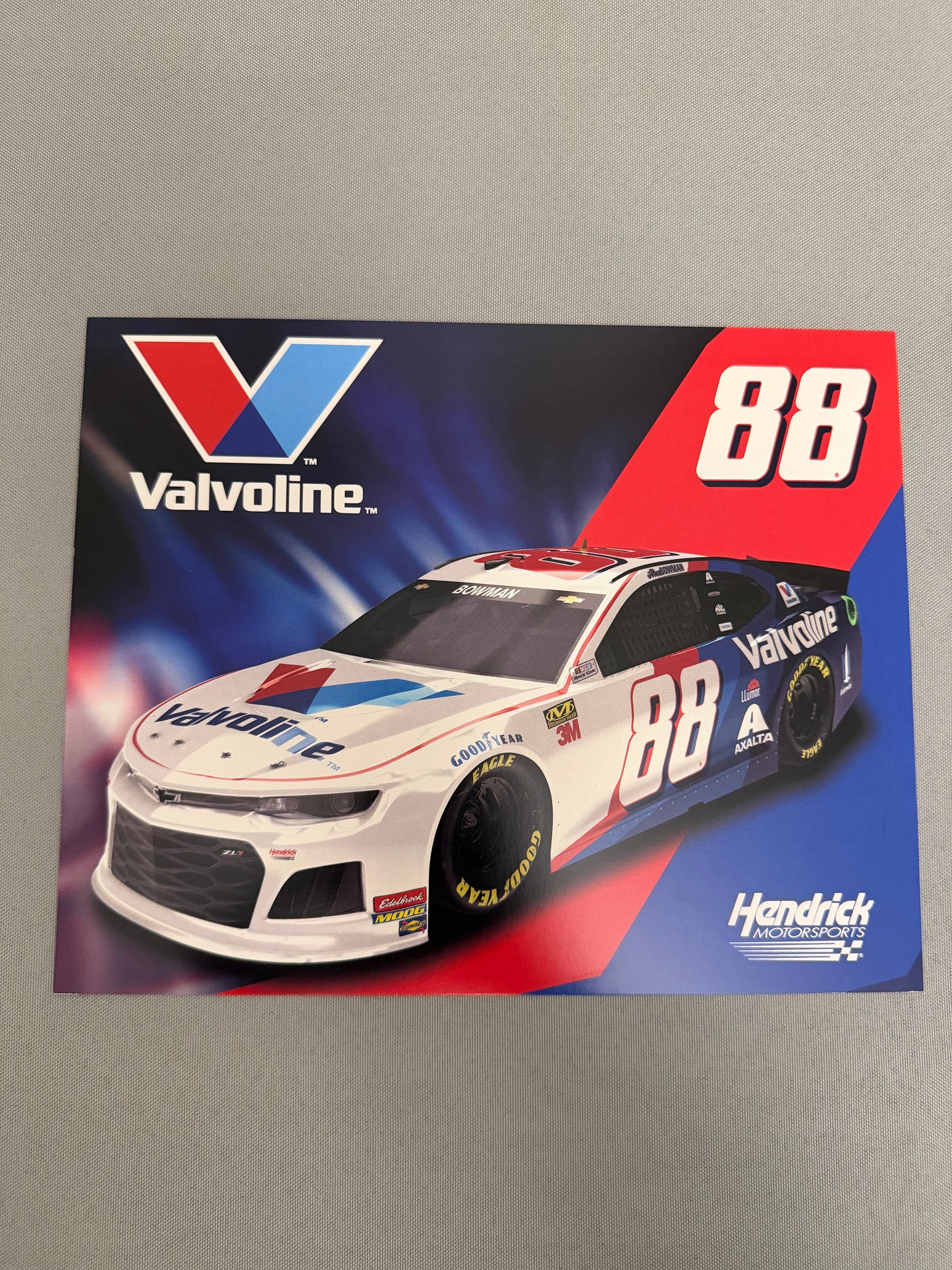 Alex Bowman #88 2019 Valvoline Nascar Hero Card