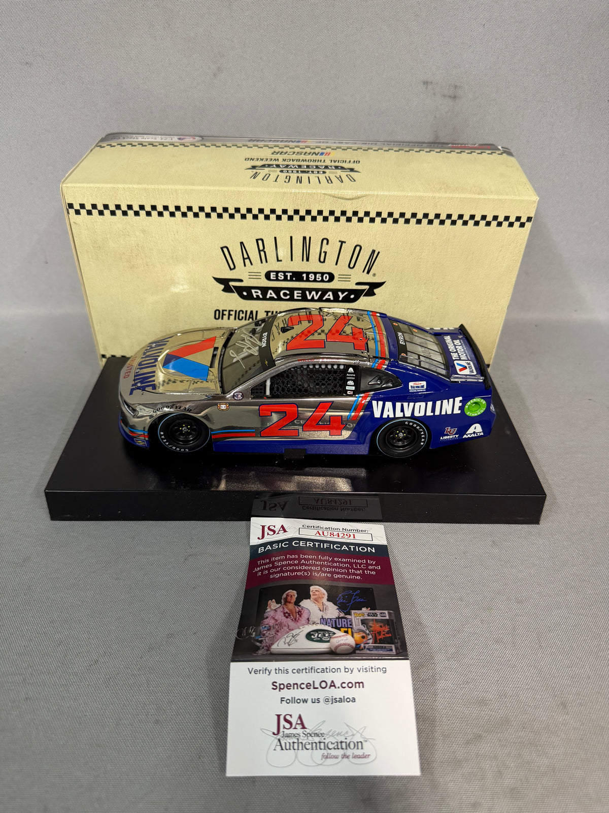 William Byron #24 2021 Valvoline Throwback Color Chrome Nascar Autographed Diecast