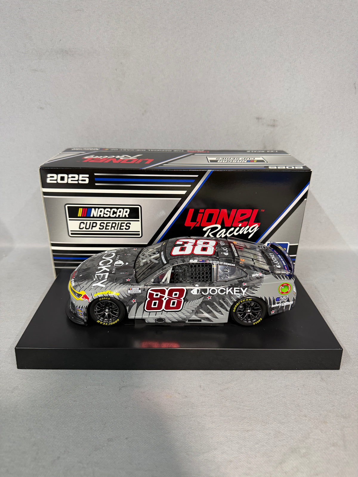 Shane Van Gisbergen #88 2025 Jockey New Zealand Nascar Autographed Diecast